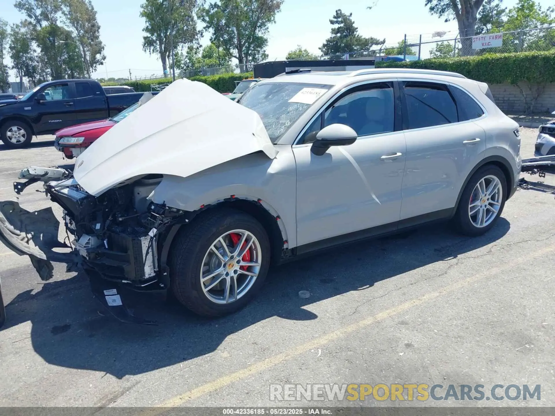 2 Photograph of a damaged car WP1AL2AYXRDA35628 PORSCHE CAYENNE 2024