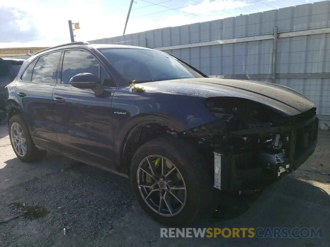 4 Photograph of a damaged car WP1AN2AY9RDA40412 PORSCHE CAYENNE 2024