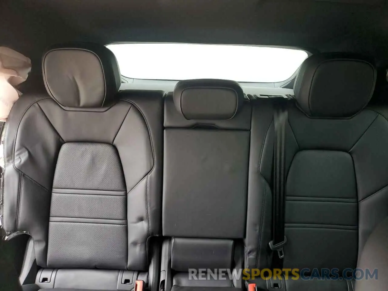 10 Photograph of a damaged car WP1BA2AY0RDA51881 PORSCHE CAYENNE 2024