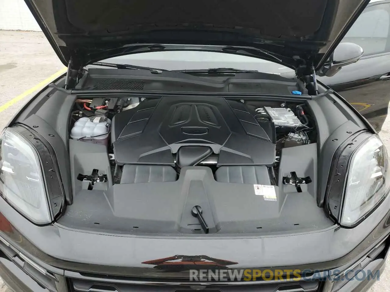 12 Photograph of a damaged car WP1BA2AY0RDA51881 PORSCHE CAYENNE 2024