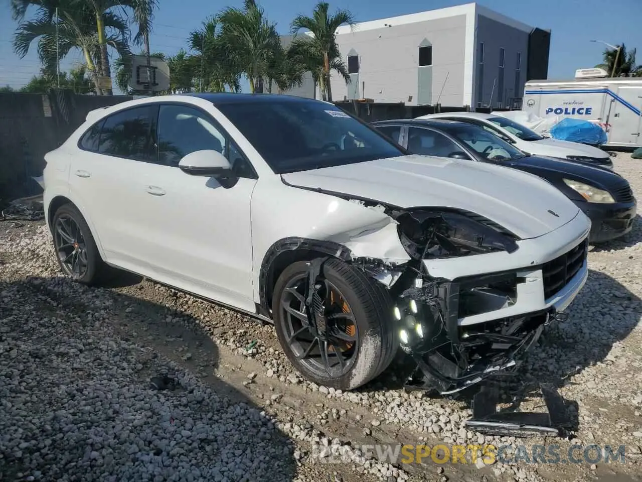 4 Photograph of a damaged car WP1BA2AY9RDA54536 PORSCHE CAYENNE 2024