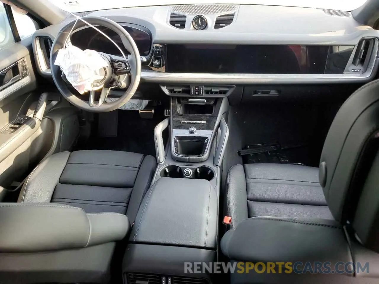 8 Photograph of a damaged car WP1BL2AY8RDA60242 PORSCHE CAYENNE 2024
