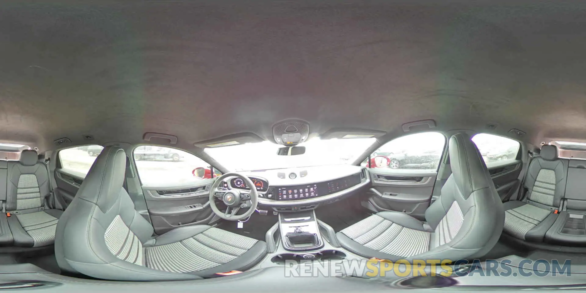 18 Photograph of a damaged car WP1BM2AY0RDA71068 PORSCHE CAYENNE 2024