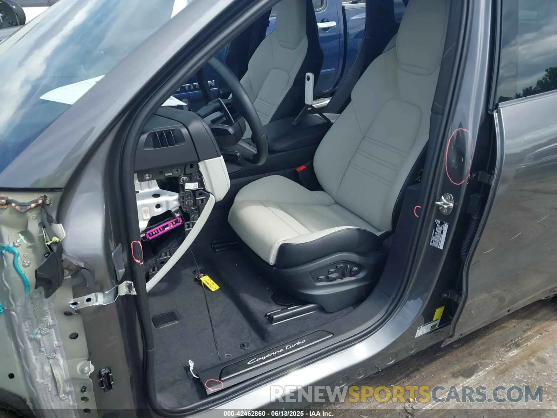 17 Photograph of a damaged car WP1AM2AY7SDA27408 PORSCHE CAYENNE 2025