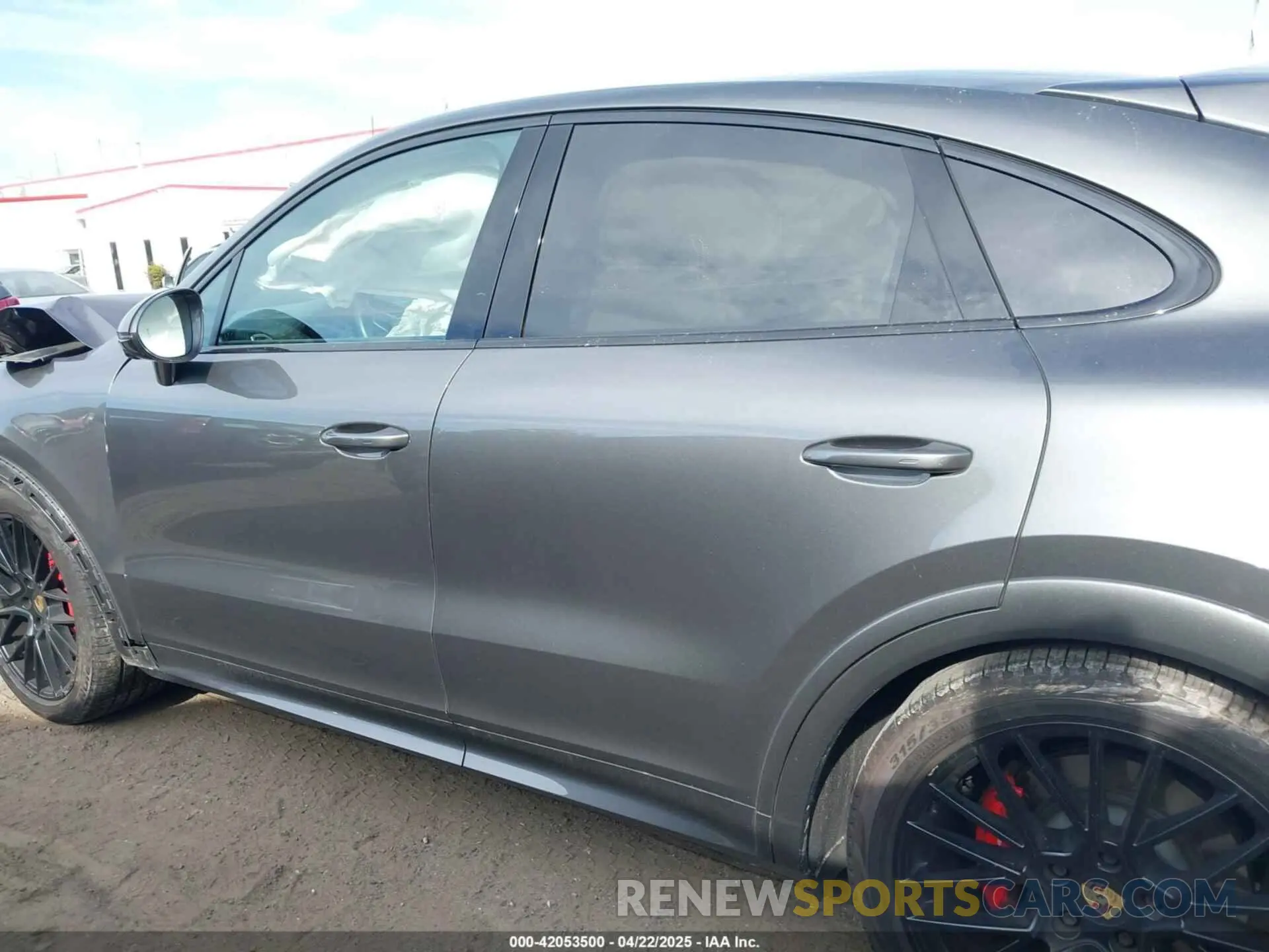 14 Photograph of a damaged car WP1BG2AY6NDA55863 PORSCHE CAYENNE COUPE 2022