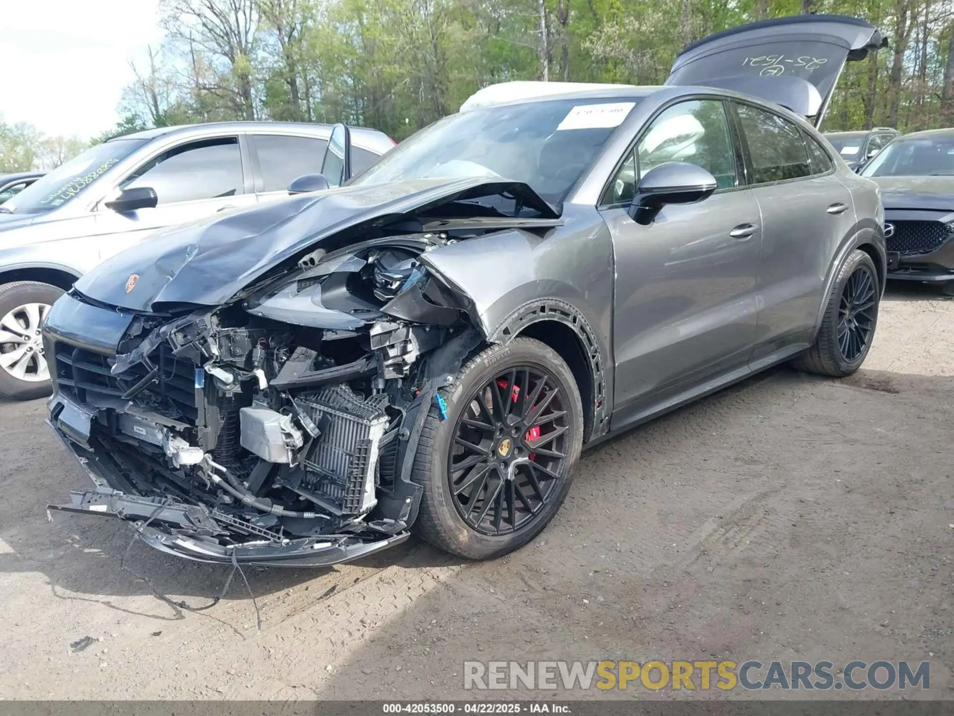 2 Photograph of a damaged car WP1BG2AY6NDA55863 PORSCHE CAYENNE COUPE 2022
