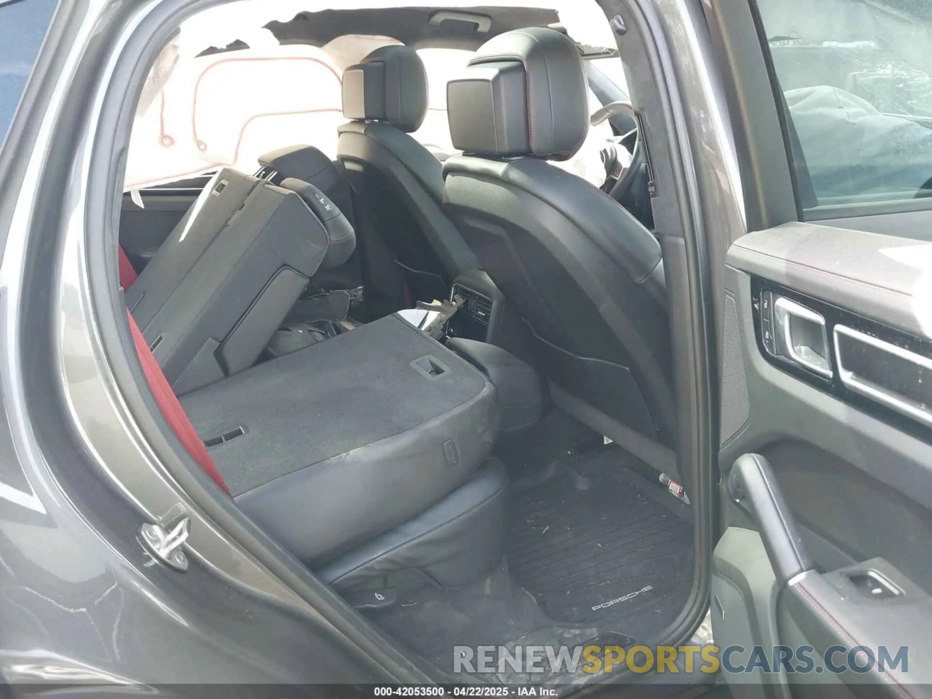 8 Photograph of a damaged car WP1BG2AY6NDA55863 PORSCHE CAYENNE COUPE 2022