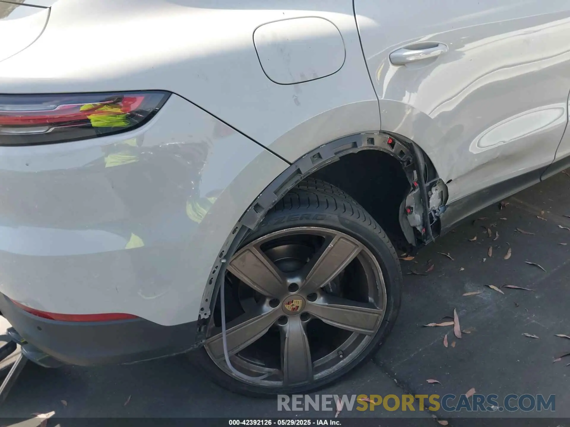 6 Photograph of a damaged car WP1BA2AY0PDA27187 PORSCHE CAYENNE COUPE 2023