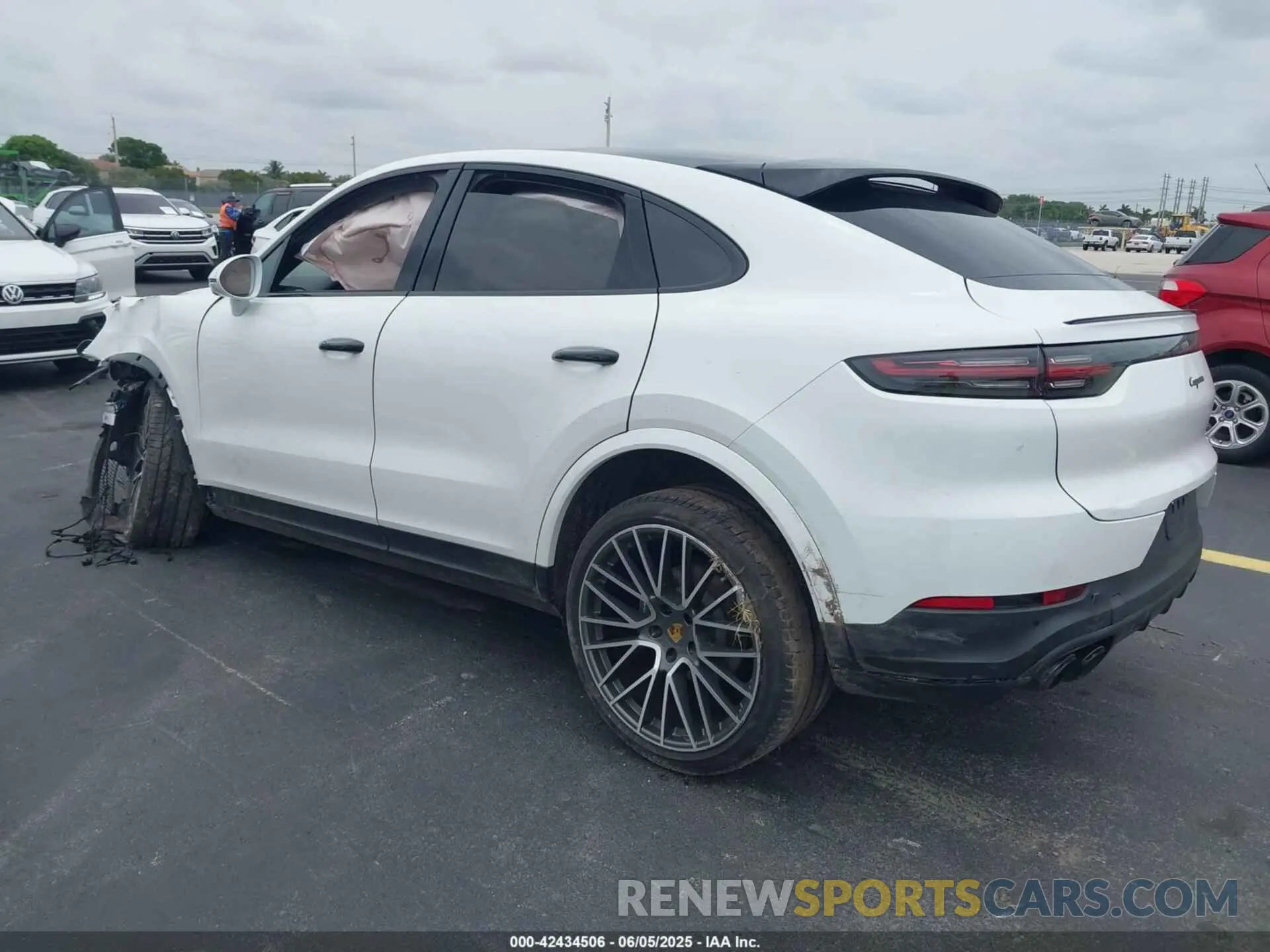 3 Photograph of a damaged car WP1BA2AY2PDA26896 PORSCHE CAYENNE COUPE 2023