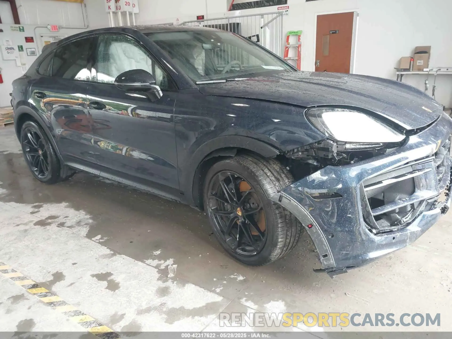 1 Photograph of a damaged car WP1BA2AY3RDA52863 PORSCHE CAYENNE COUPE 2024