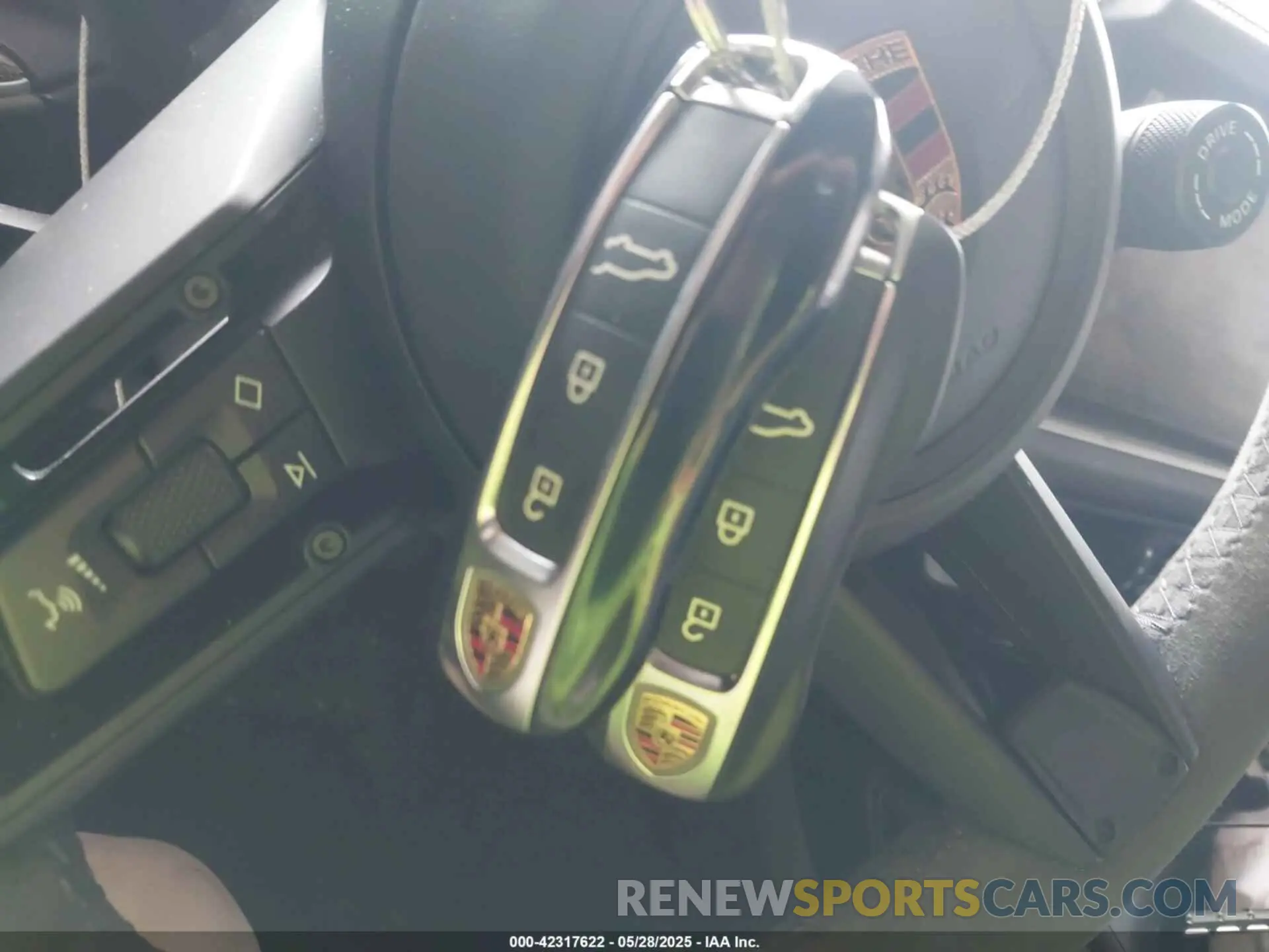 11 Photograph of a damaged car WP1BA2AY3RDA52863 PORSCHE CAYENNE COUPE 2024