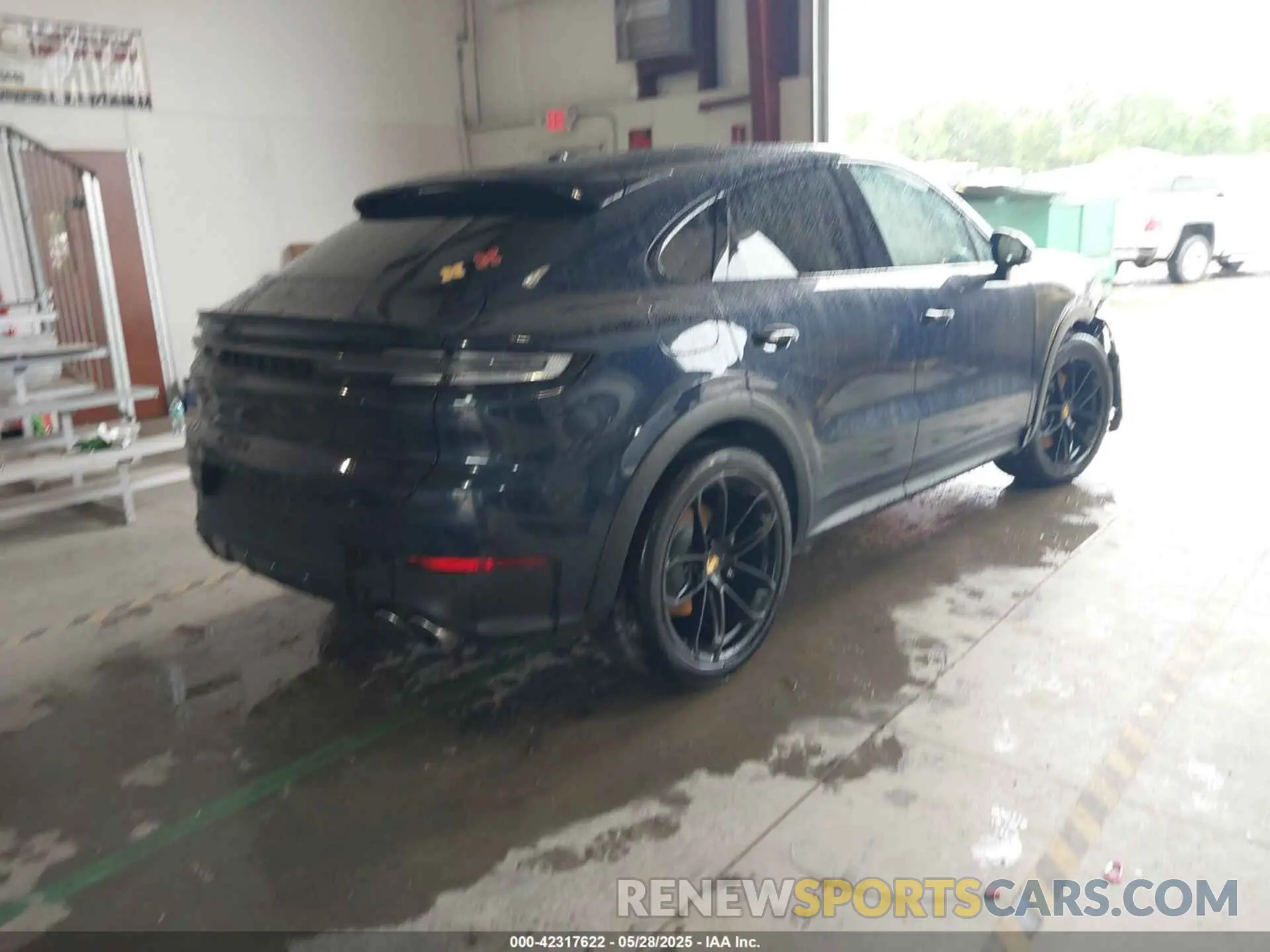 4 Photograph of a damaged car WP1BA2AY3RDA52863 PORSCHE CAYENNE COUPE 2024