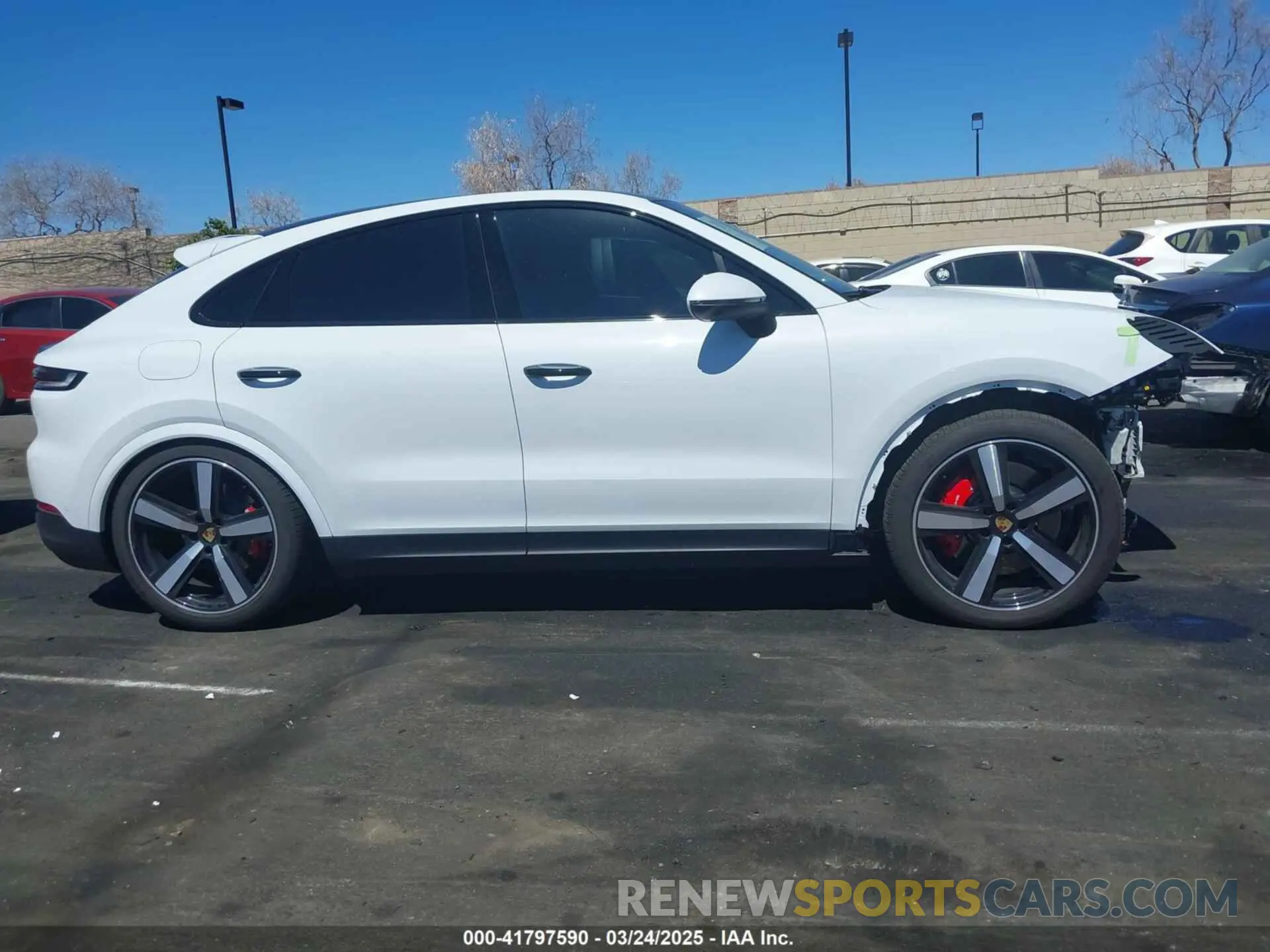 14 Photograph of a damaged car WP1BL2AY1RDA60017 PORSCHE CAYENNE COUPE 2024