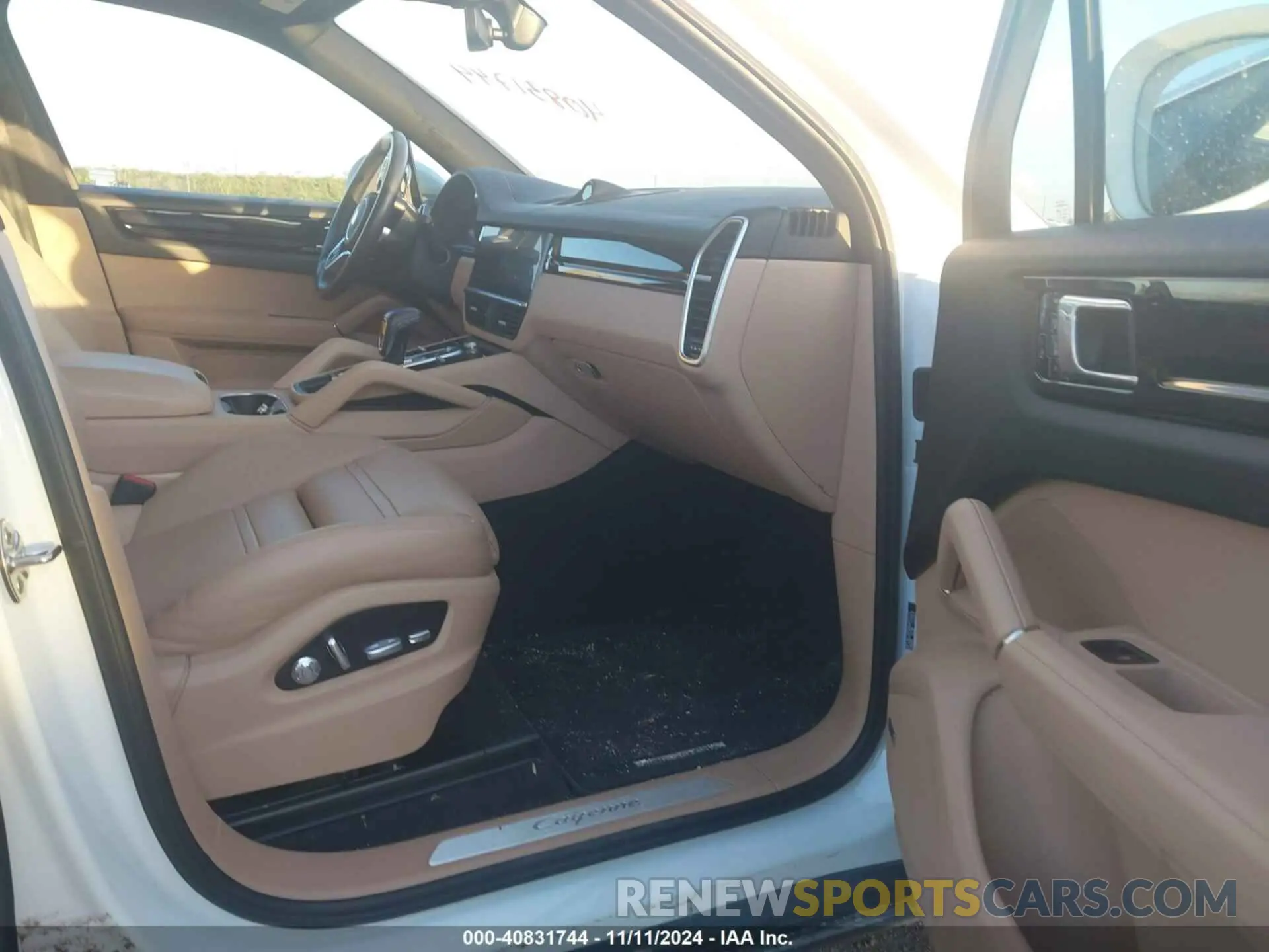 5 Photograph of a damaged car WP1AE2AY5KDA51171 PORSCHE CAYENNE E-HYBRID 2019