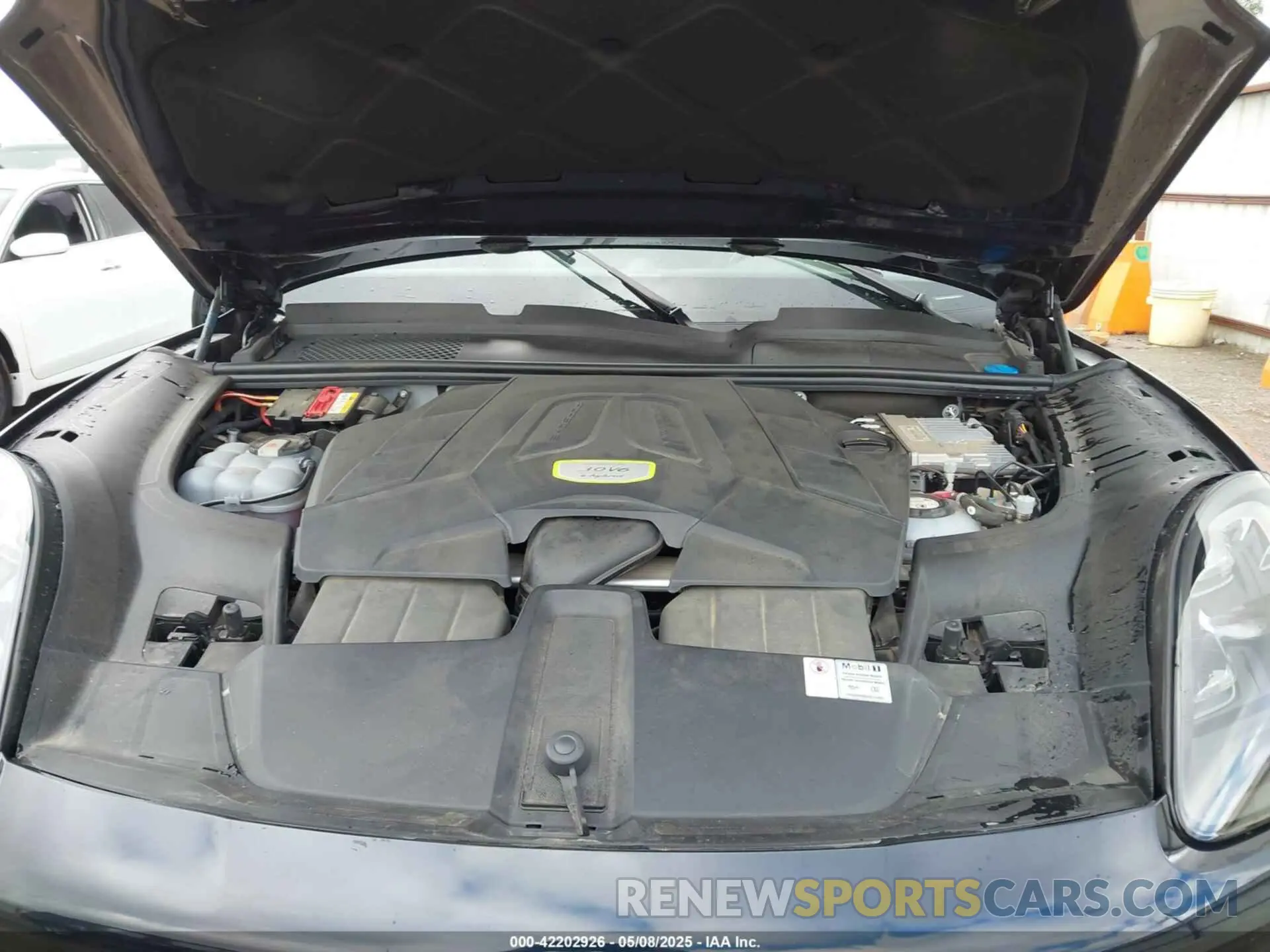 10 Photograph of a damaged car WP1AE2AY8KDA51844 PORSCHE CAYENNE E-HYBRID 2019