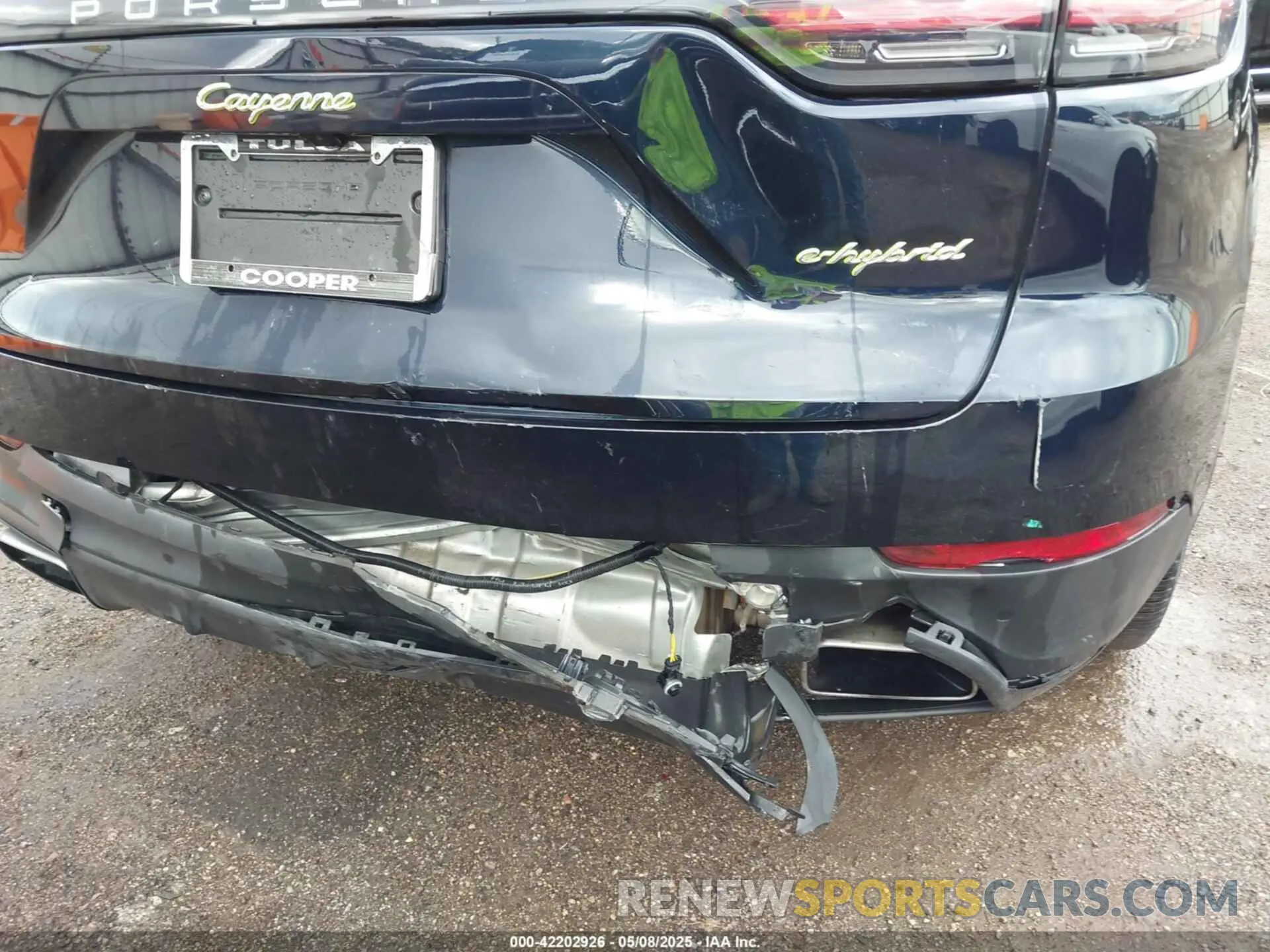 6 Photograph of a damaged car WP1AE2AY8KDA51844 PORSCHE CAYENNE E-HYBRID 2019