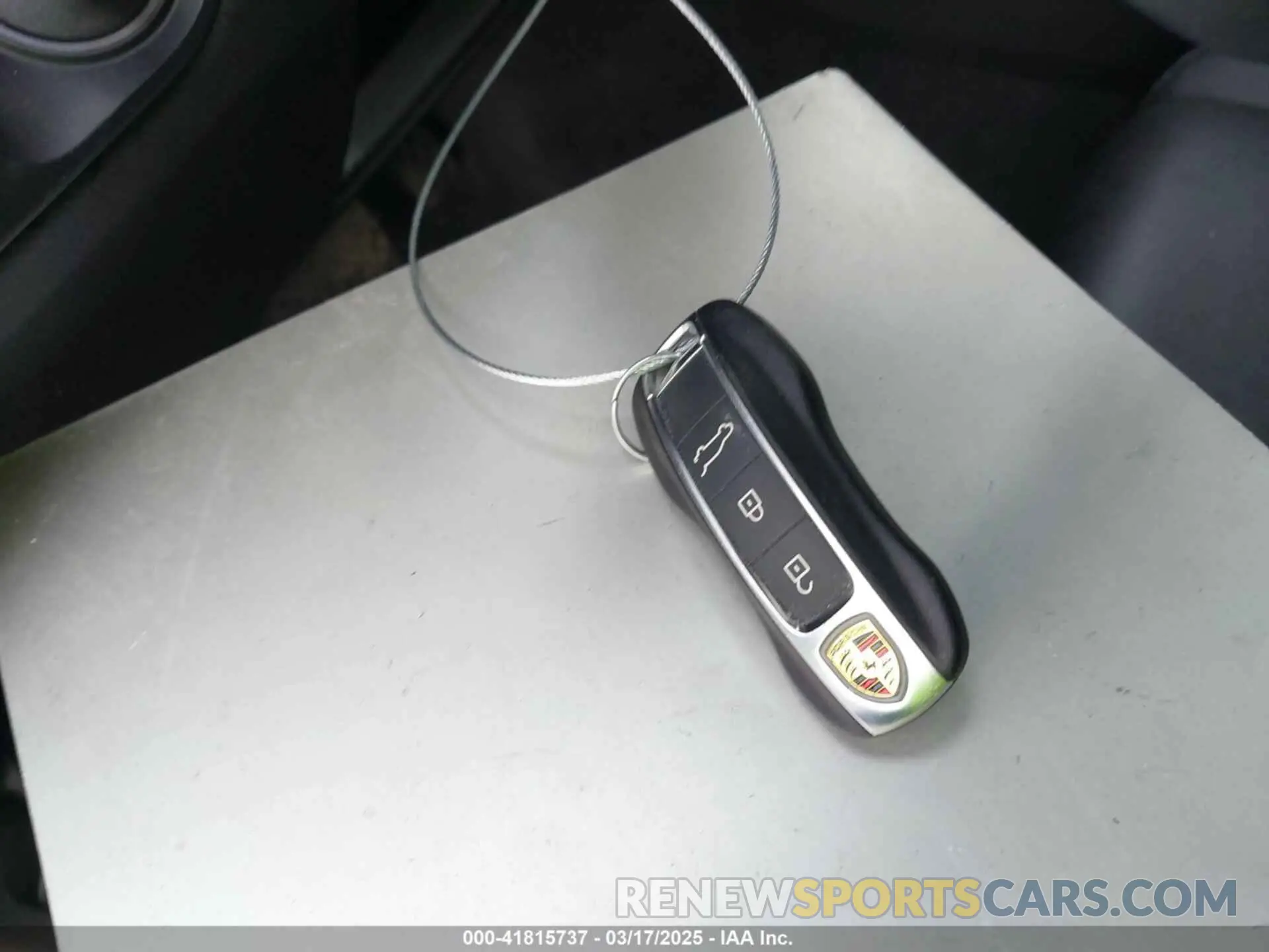 11 Photograph of a damaged car WP1AE2AYXMDA24566 PORSCHE CAYENNE E-HYBRID 2021
