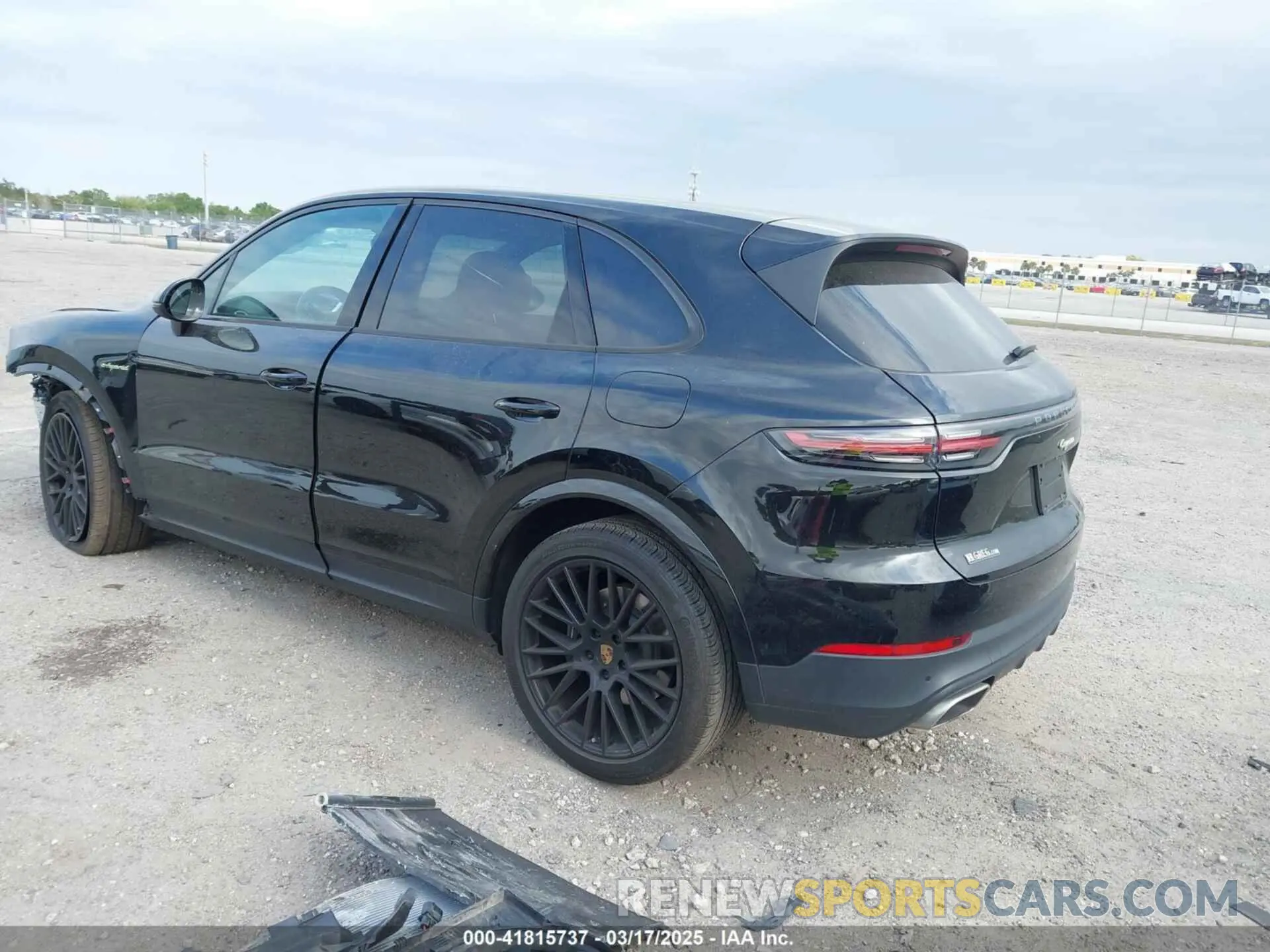 3 Photograph of a damaged car WP1AE2AYXMDA24566 PORSCHE CAYENNE E-HYBRID 2021