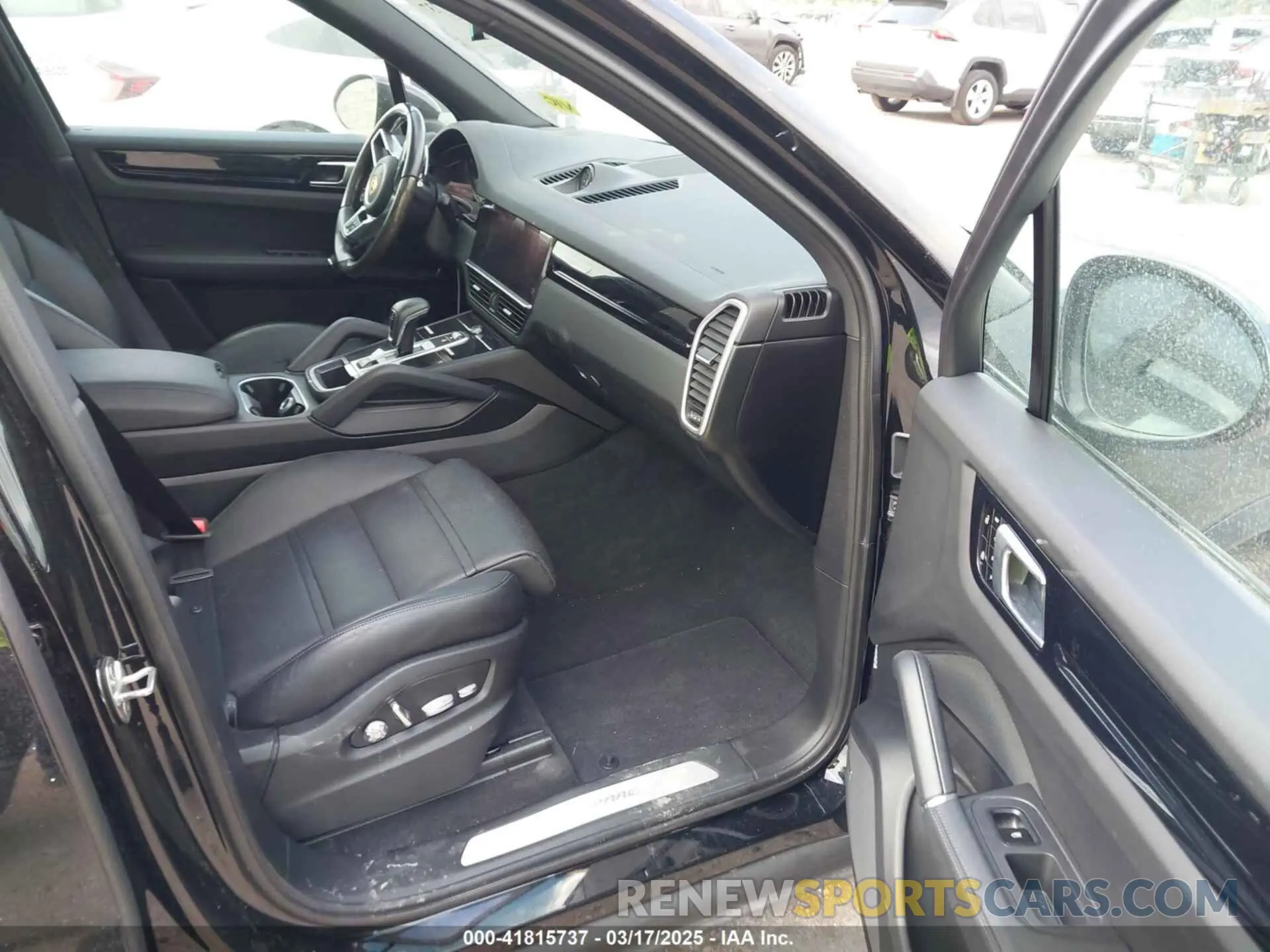 5 Photograph of a damaged car WP1AE2AYXMDA24566 PORSCHE CAYENNE E-HYBRID 2021