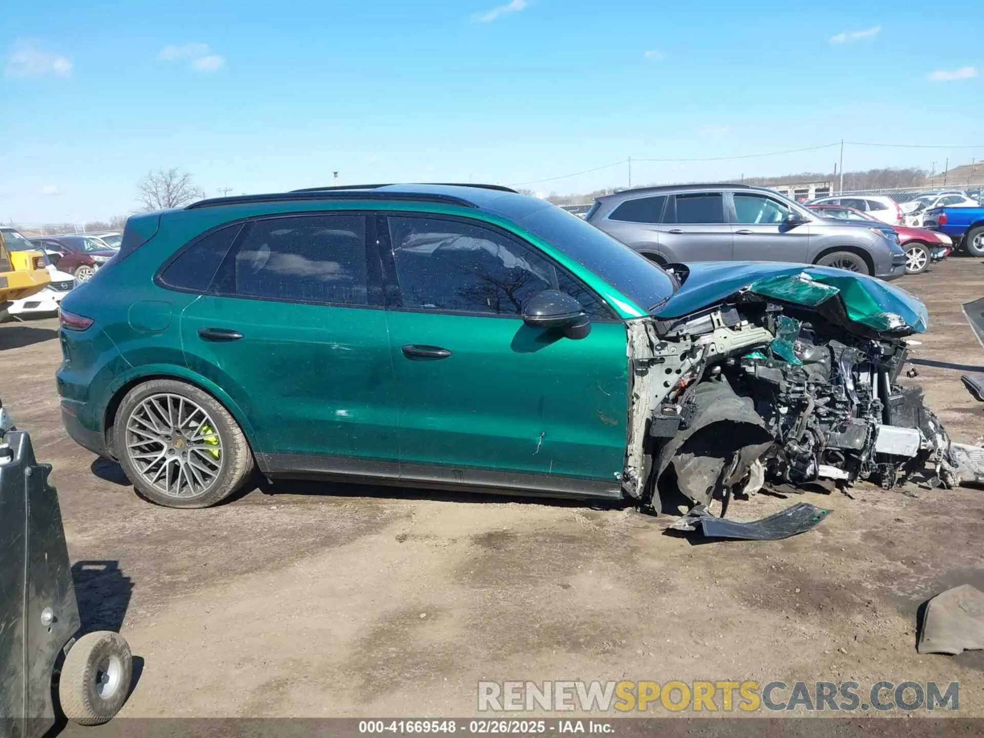 12 Photograph of a damaged car WP1AE2AY7NDA26826 PORSCHE CAYENNE E-HYBRID 2022
