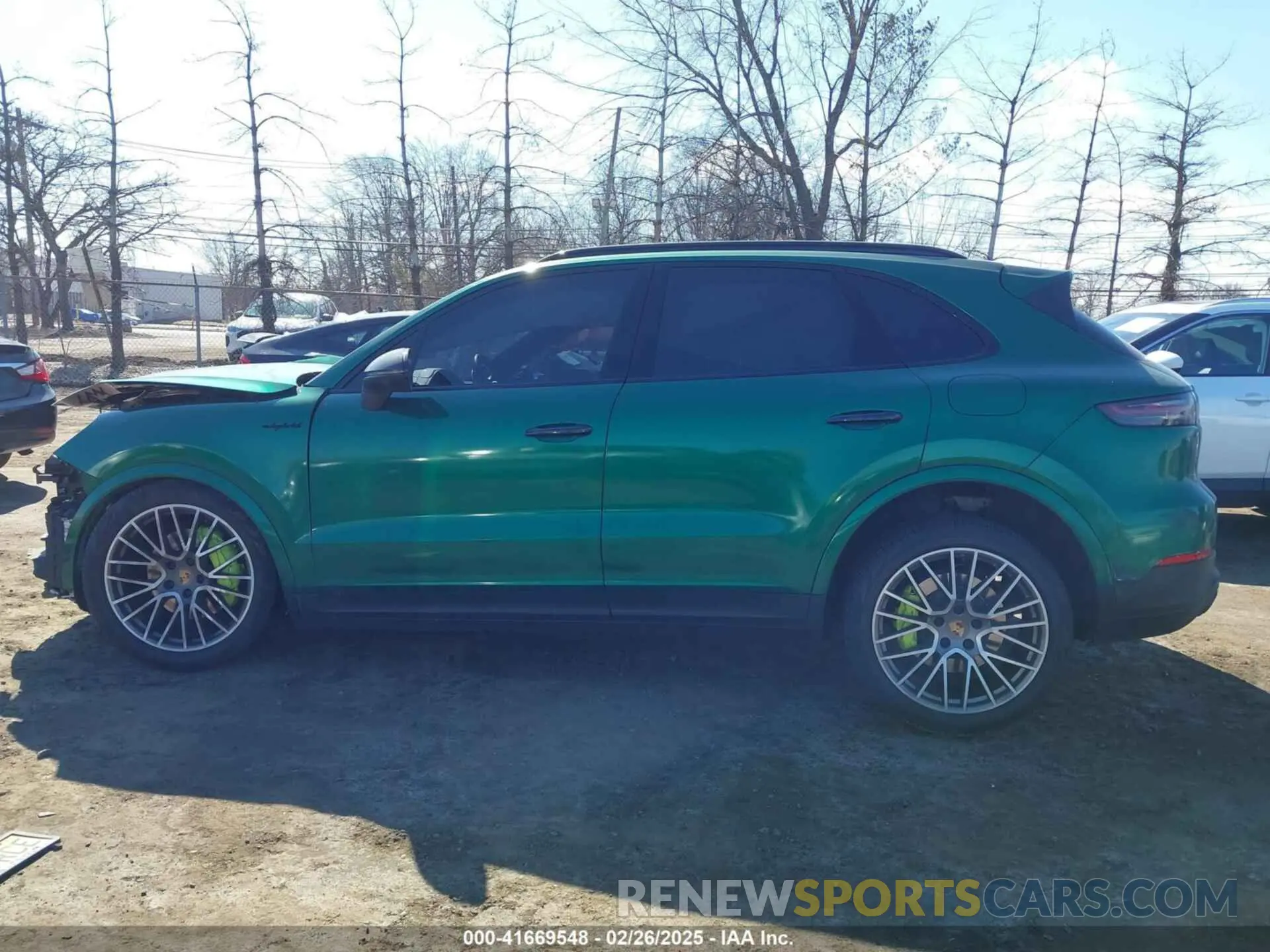 13 Photograph of a damaged car WP1AE2AY7NDA26826 PORSCHE CAYENNE E-HYBRID 2022