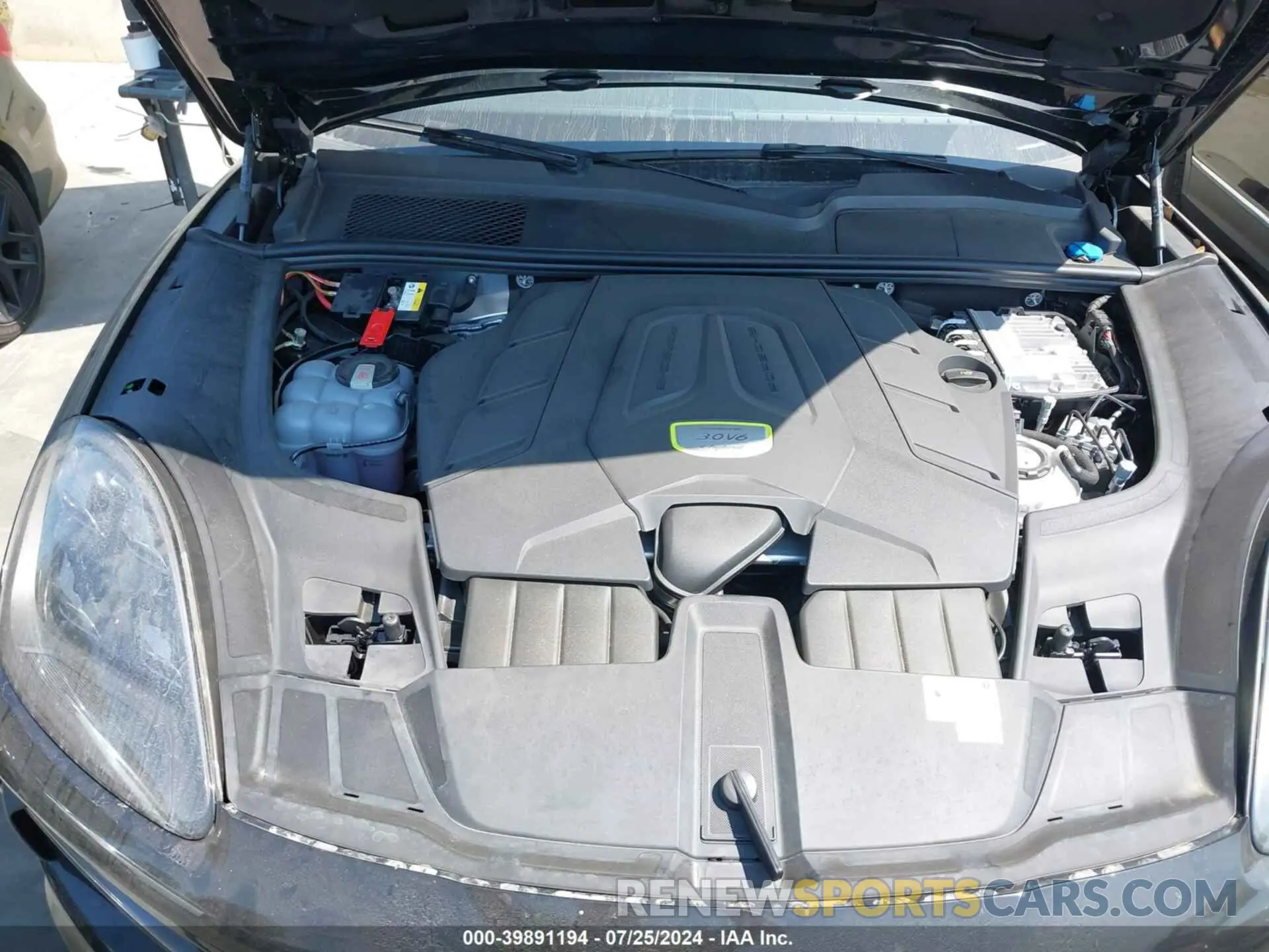 10 Photograph of a damaged car WP1AE2AY1PDA12570 PORSCHE CAYENNE E-HYBRID 2023