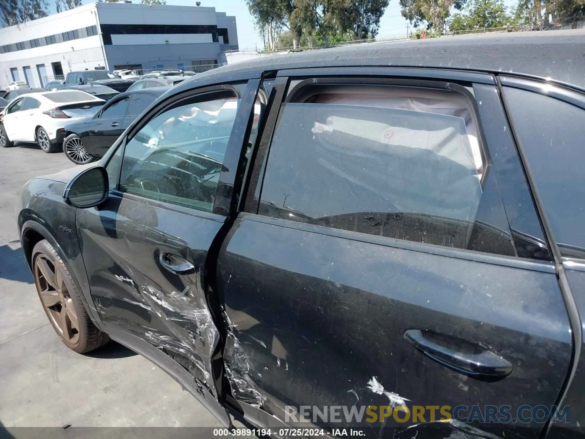 15 Photograph of a damaged car WP1AE2AY1PDA12570 PORSCHE CAYENNE E-HYBRID 2023