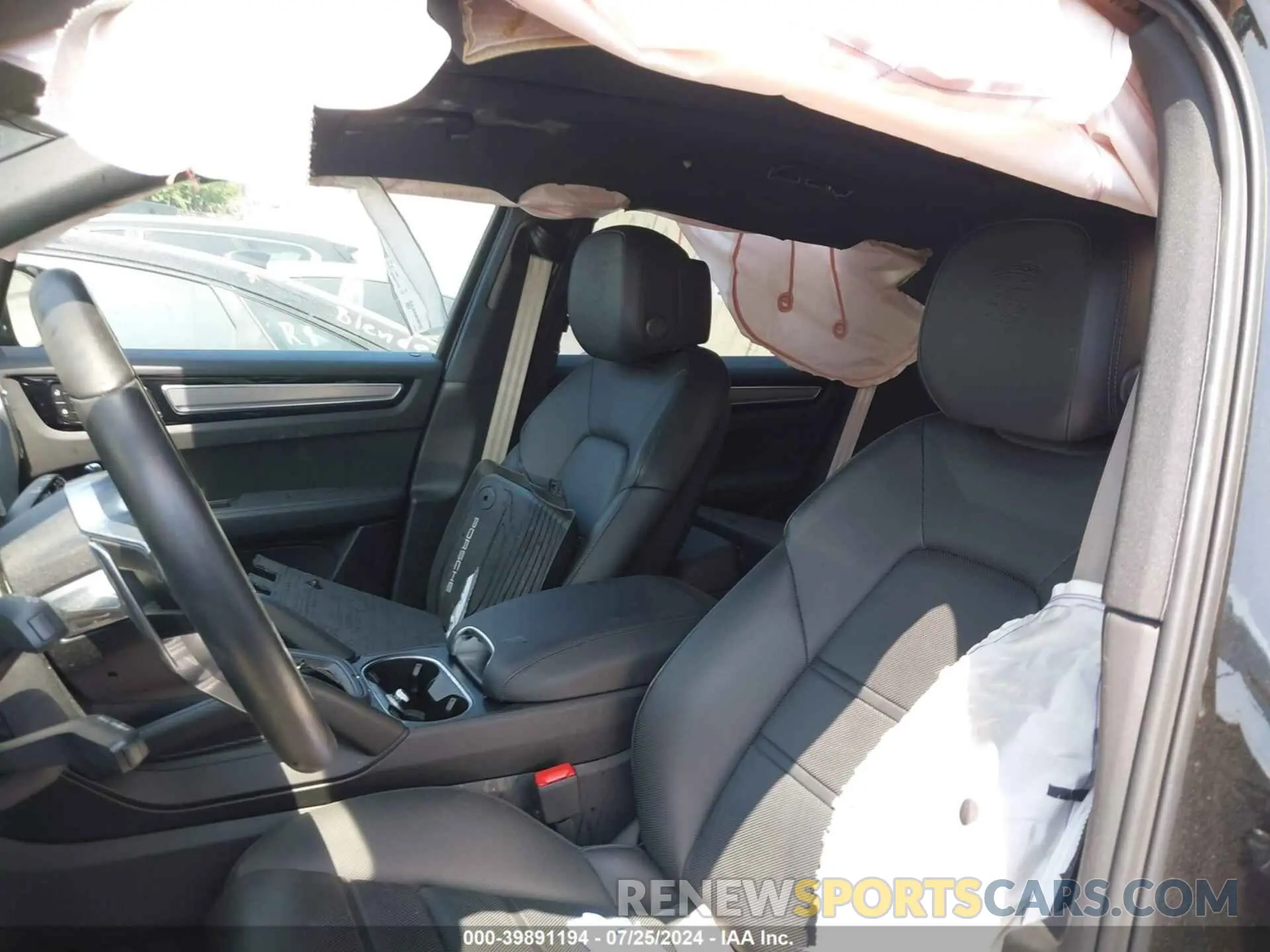 19 Photograph of a damaged car WP1AE2AY1PDA12570 PORSCHE CAYENNE E-HYBRID 2023