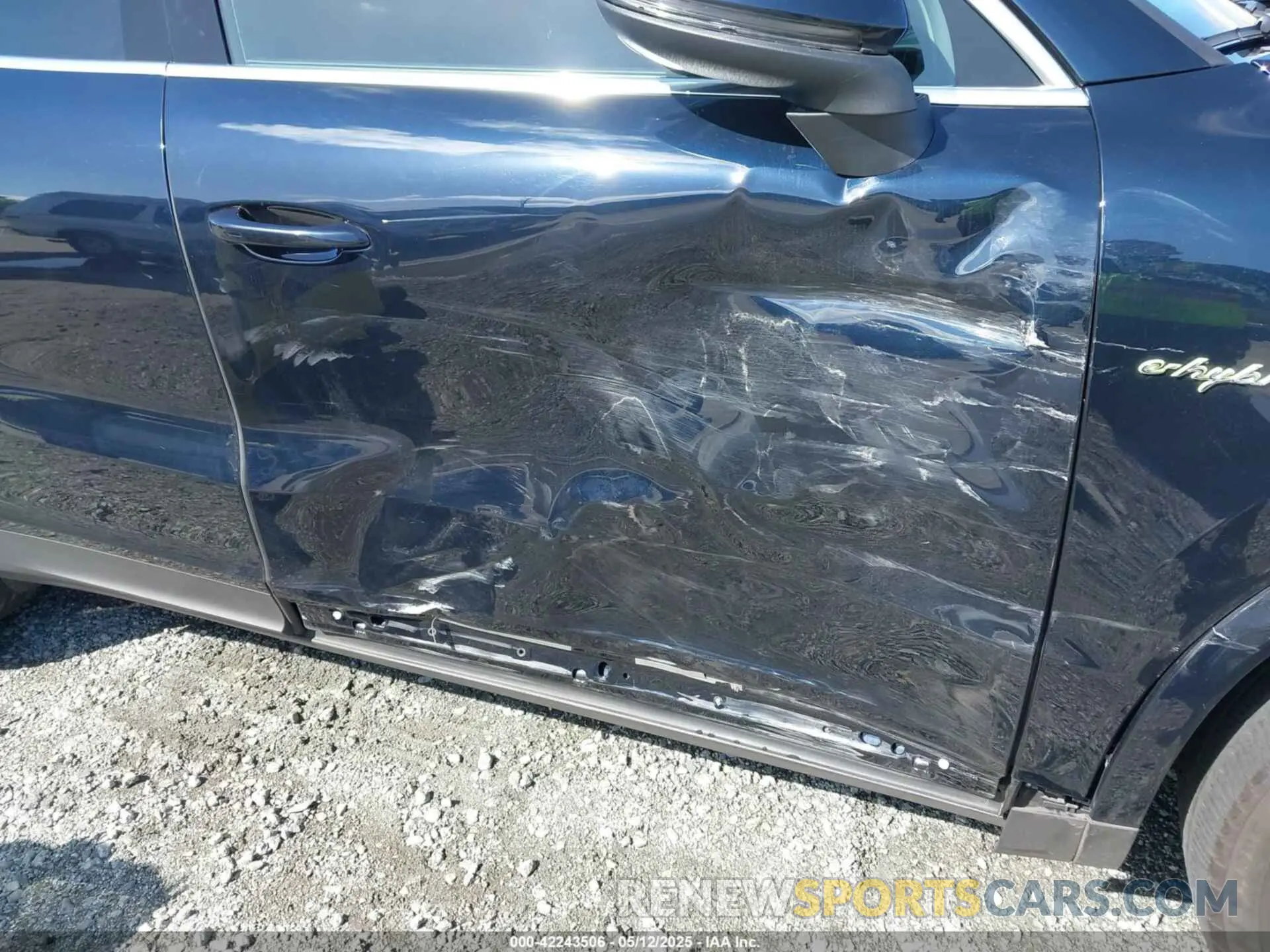 6 Photograph of a damaged car WP1AE2AY9PDA12252 PORSCHE CAYENNE E-HYBRID 2023