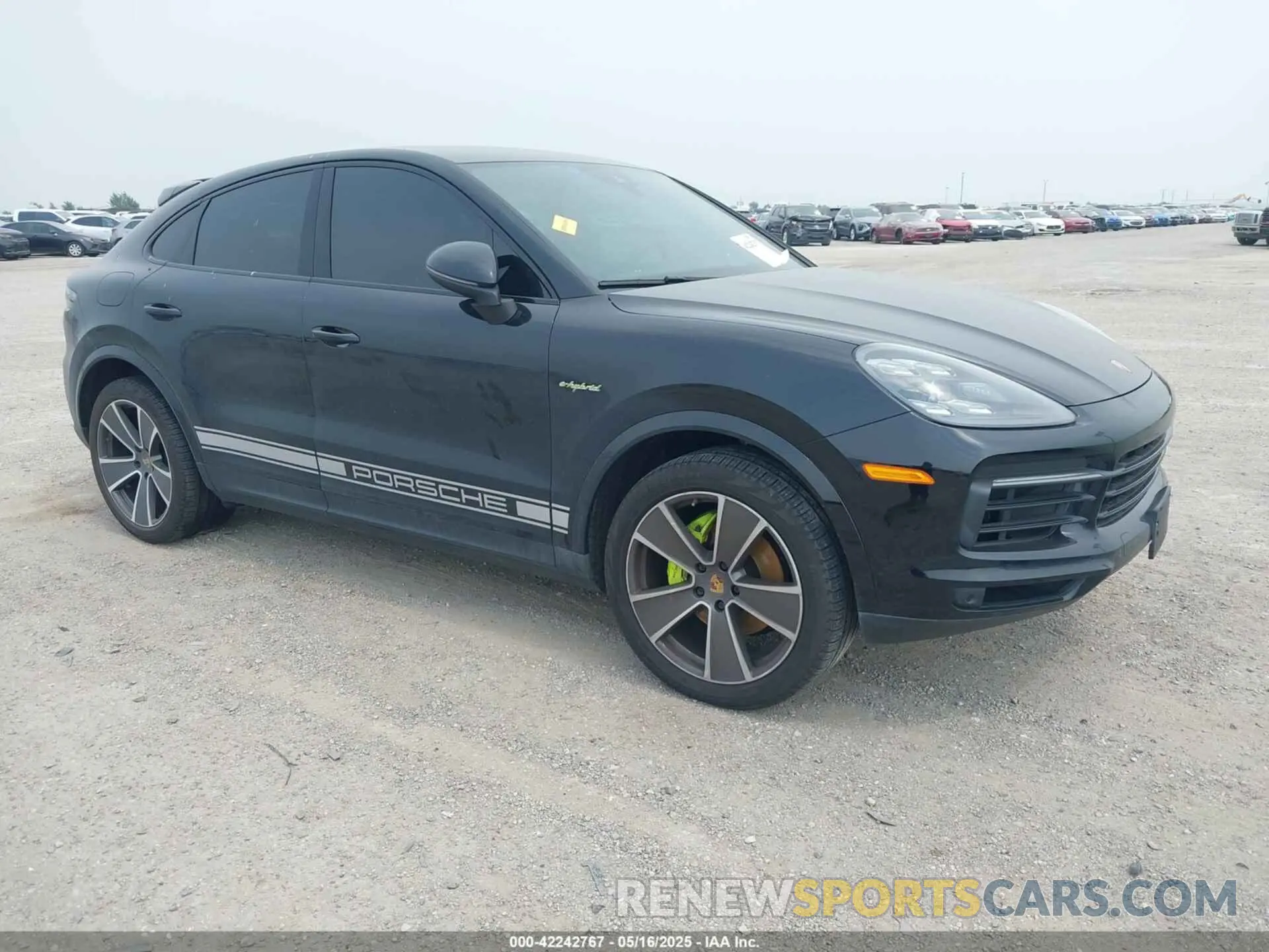 1 Photograph of a damaged car WP1BE2AY6LDA55011 PORSCHE CAYENNE E-HYBRID COUPE 2020