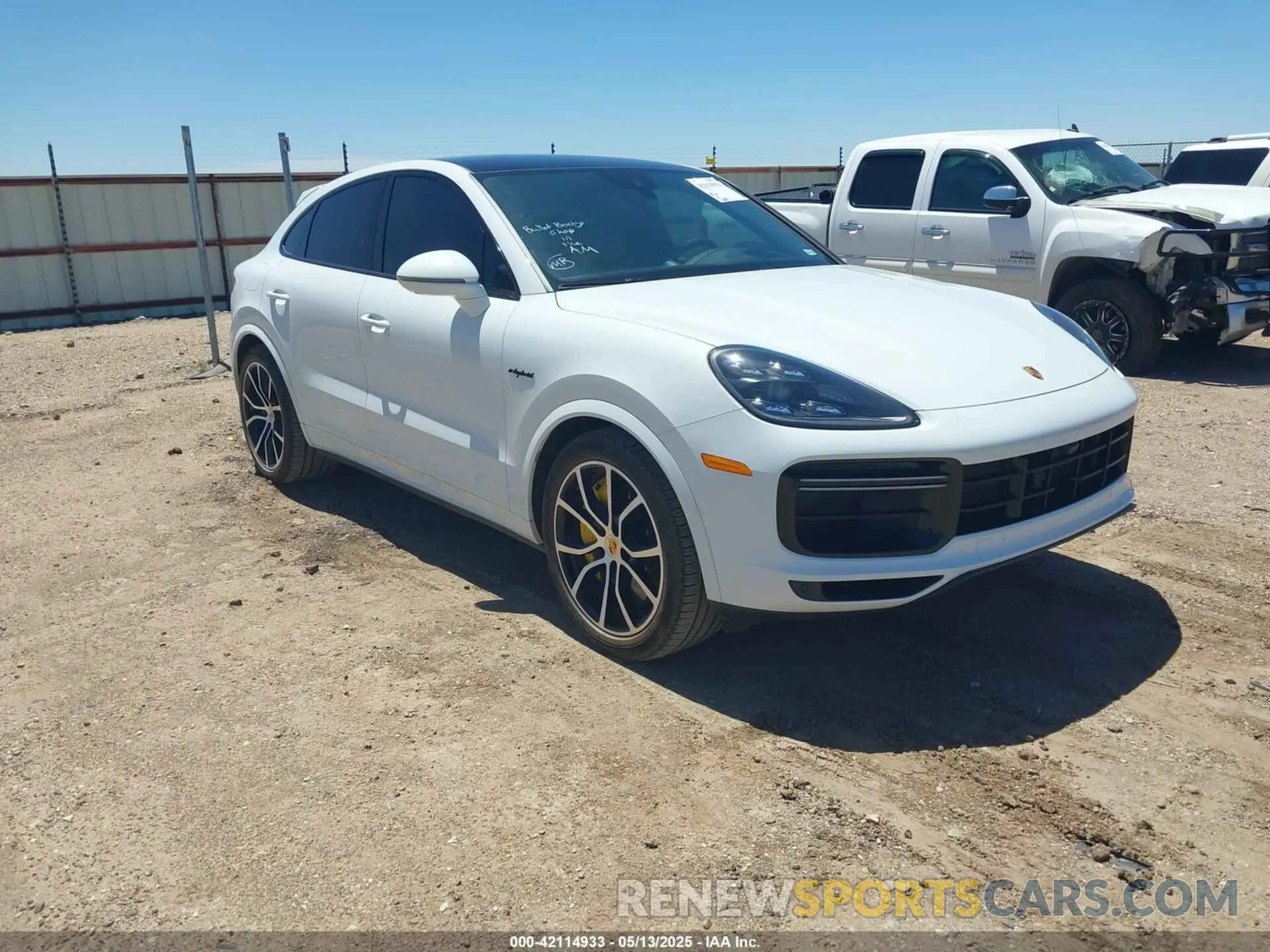 1 Photograph of a damaged car WP1BH2AY9LDA68083 PORSCHE CAYENNE E-HYBRID COUPE 2020