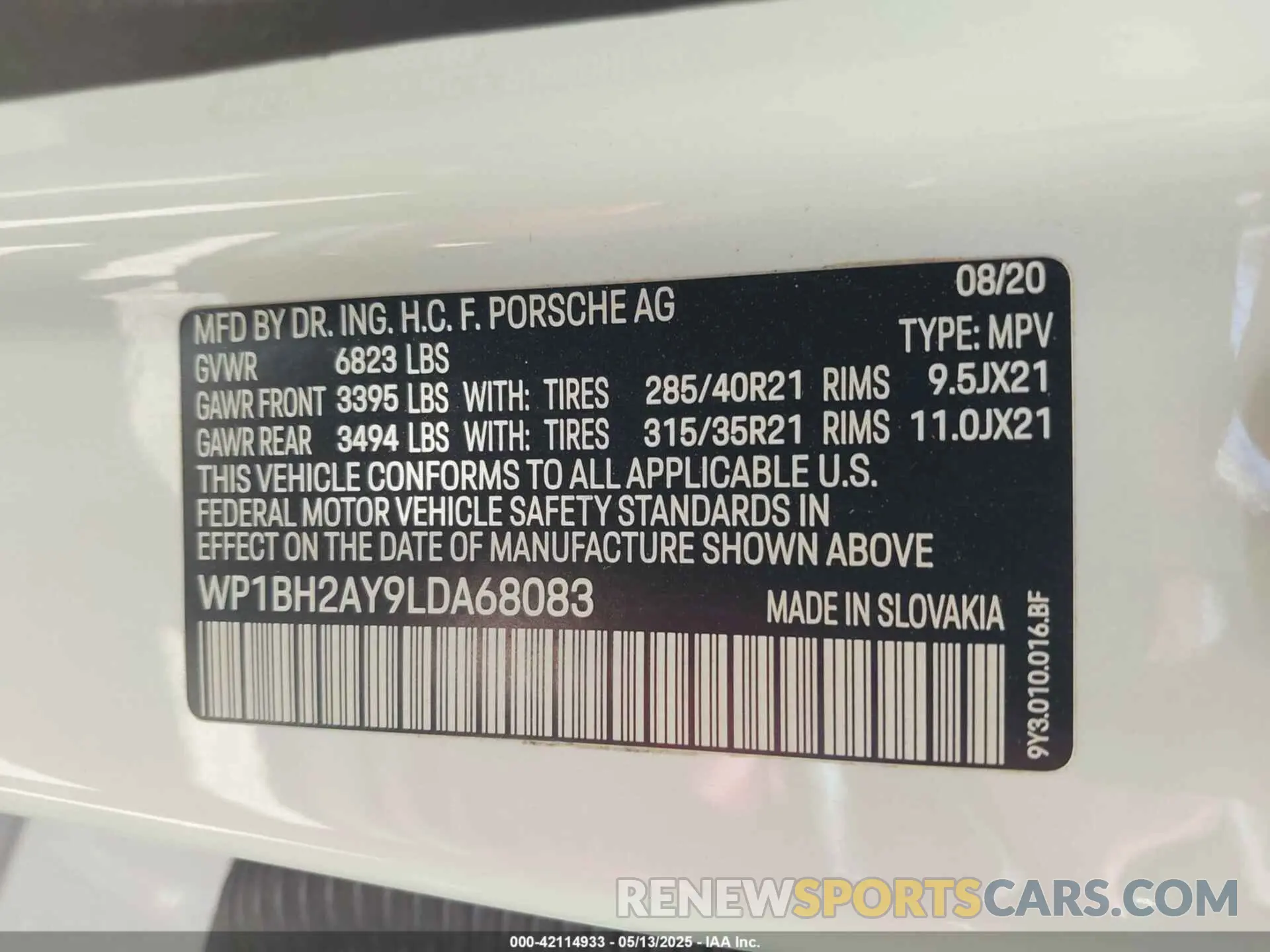 9 Photograph of a damaged car WP1BH2AY9LDA68083 PORSCHE CAYENNE E-HYBRID COUPE 2020