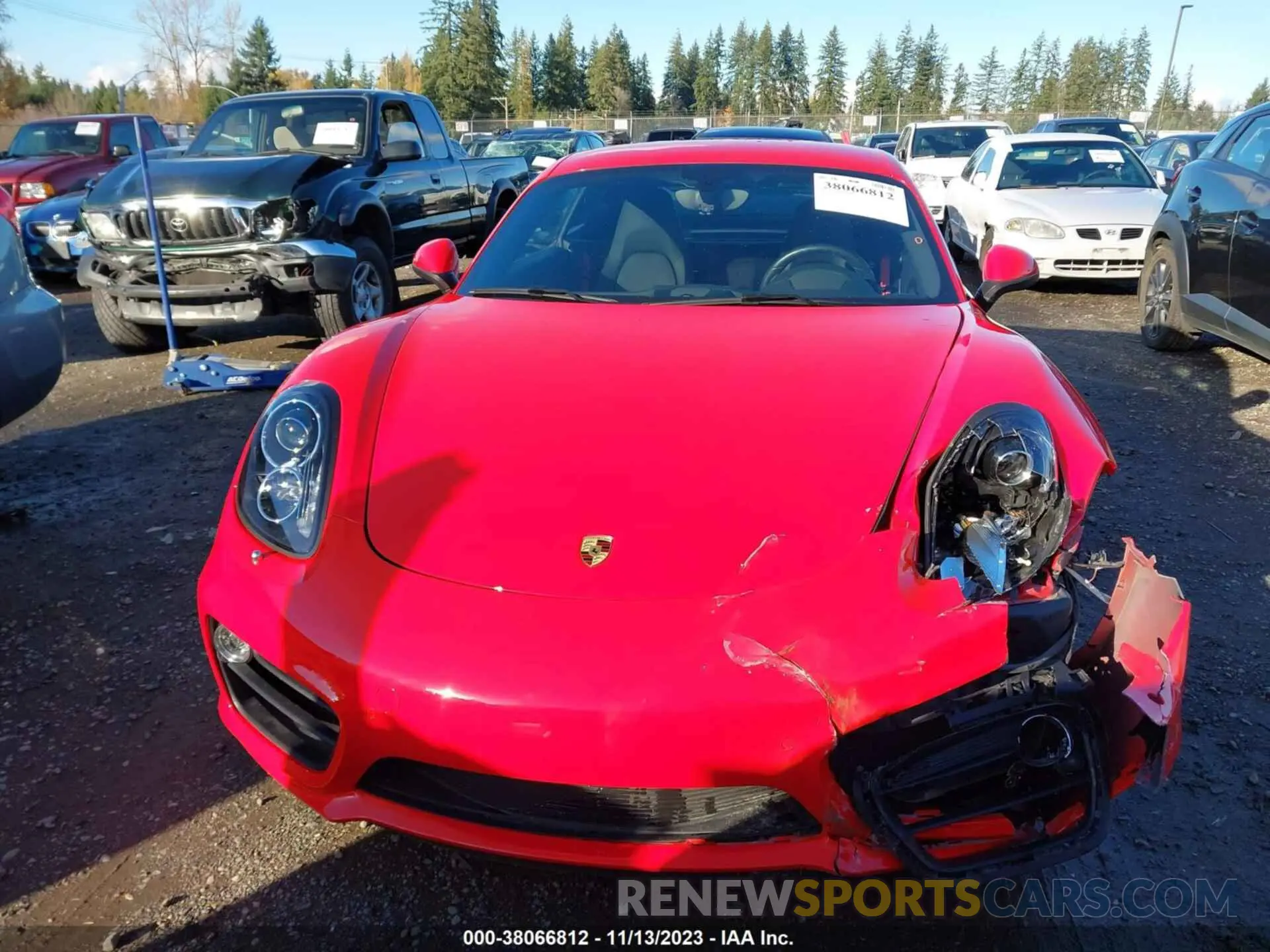 12 Photograph of a damaged car WP0AB2A81FK180794 PORSCHE CAYMAN 2015