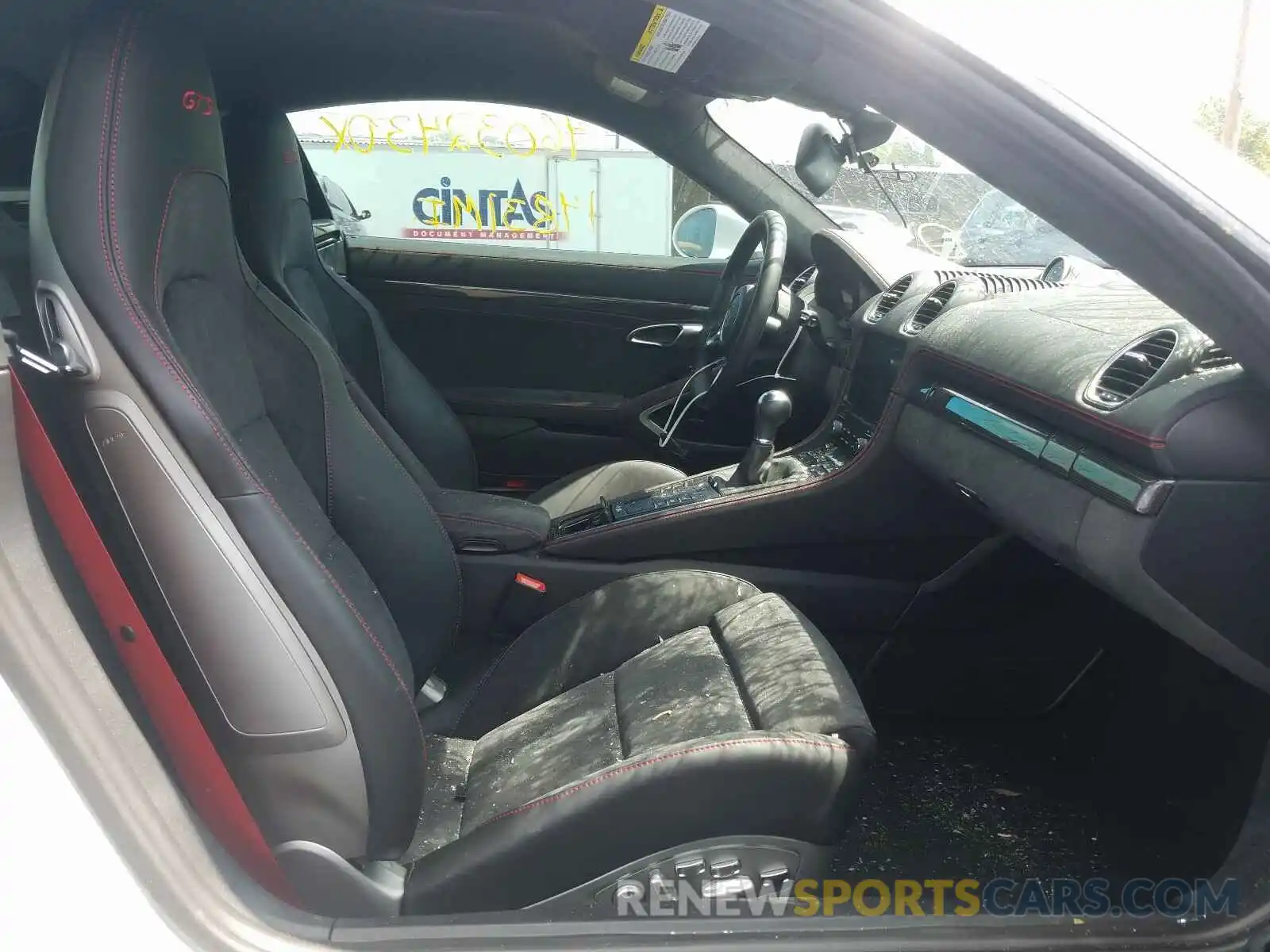 5 Photograph of a damaged car WP0AB2A80KS278676 PORSCHE CAYMAN 2019