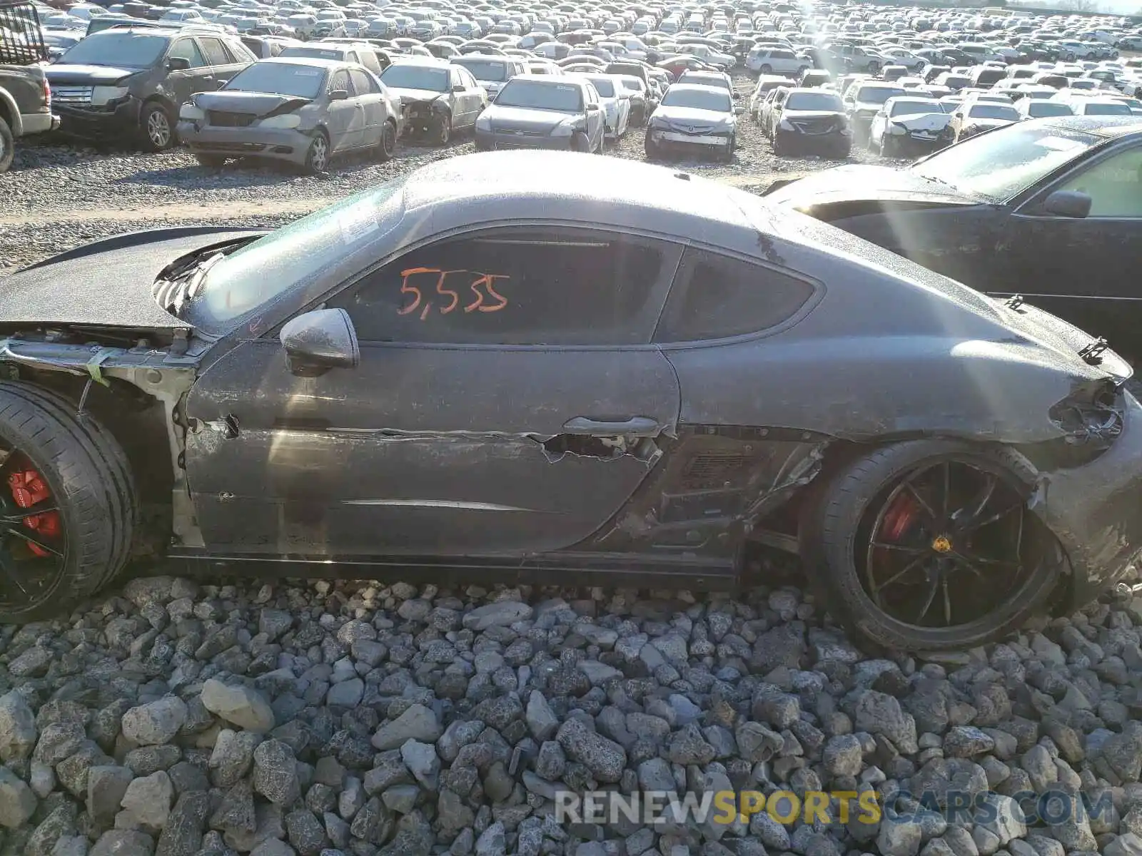 9 Photograph of a damaged car WP0AB2A86KS279007 PORSCHE CAYMAN 2019