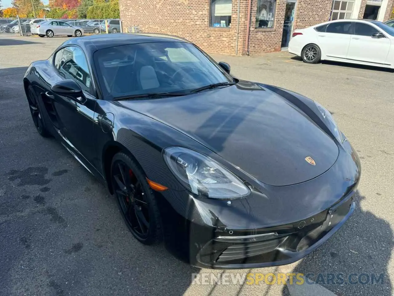 4 Photograph of a damaged car WP0AB2A88KS278473 PORSCHE CAYMAN 2019