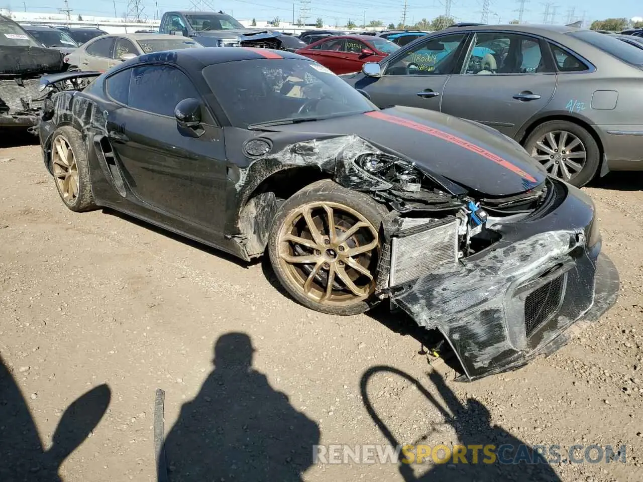 4 Photograph of a damaged car WP0AC2A88LK289651 PORSCHE CAYMAN 2020