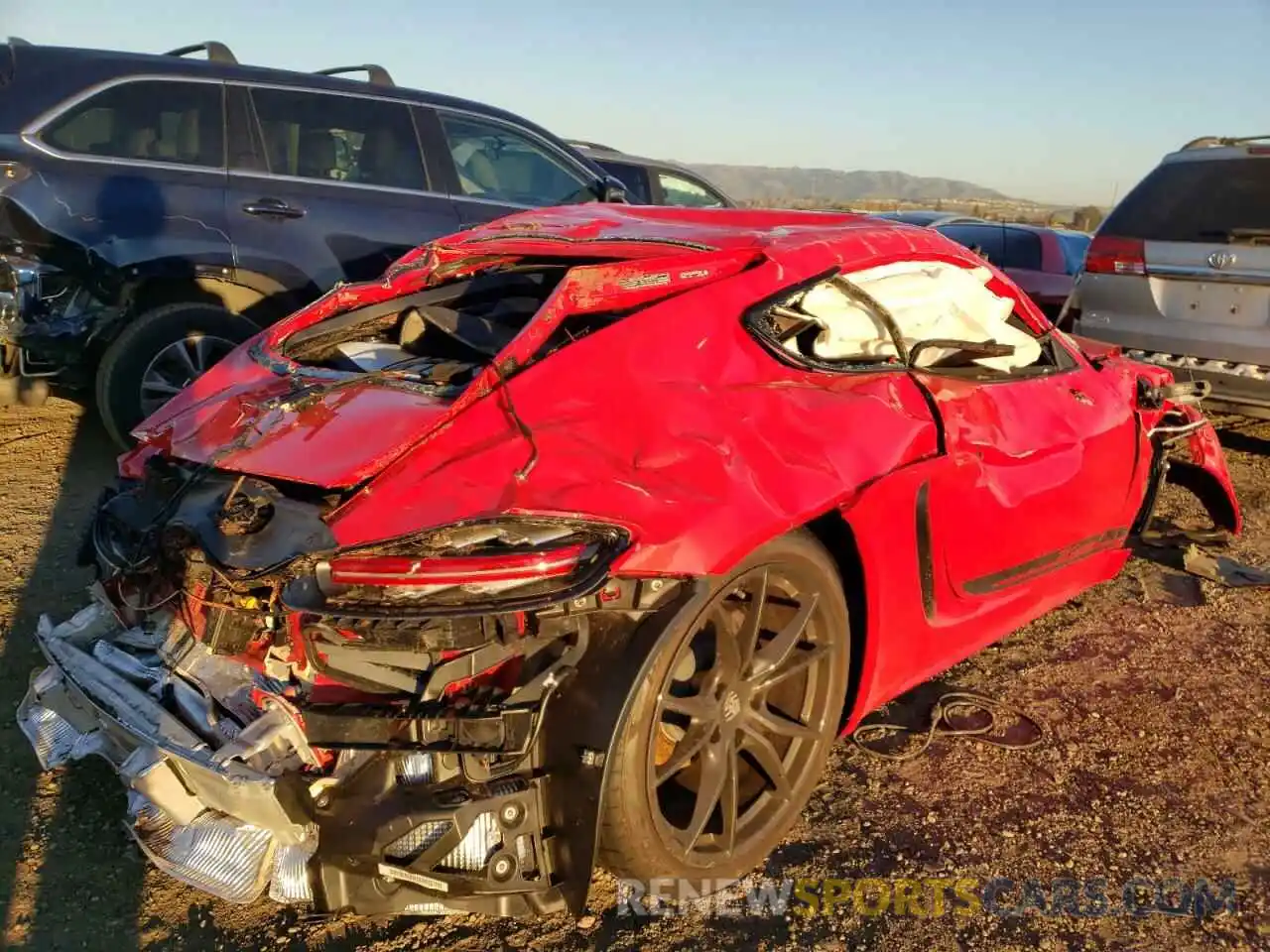 4 Photograph of a damaged car WP0AA2A82MS260301 PORSCHE CAYMAN 2021