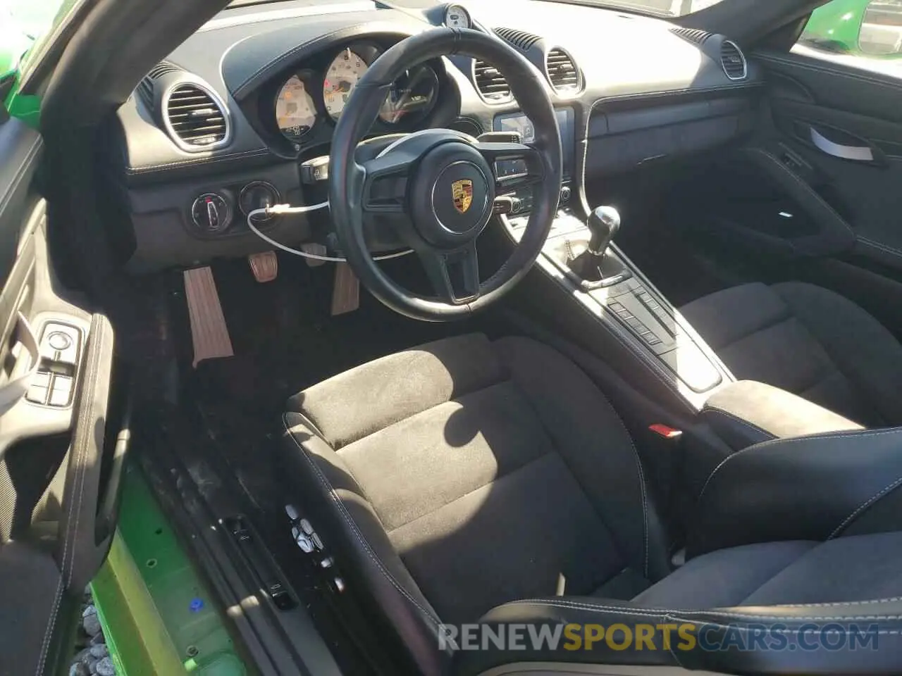 8 Photograph of a damaged car WP0AC2A84MK289230 PORSCHE CAYMAN 2021