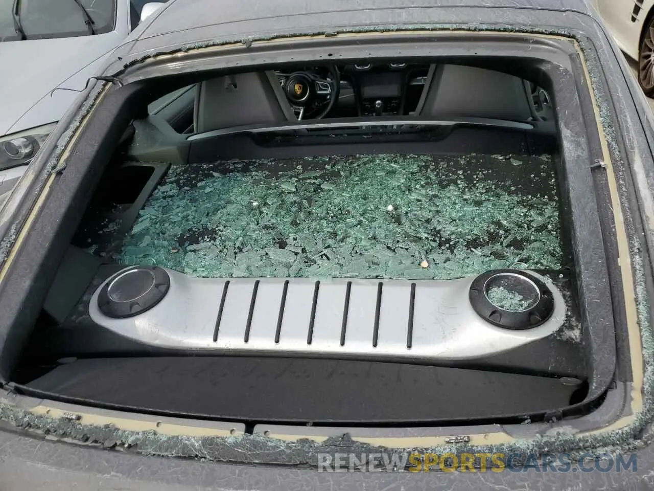 10 Photograph of a damaged car WP0AD2A8XNS268199 PORSCHE CAYMAN 2022