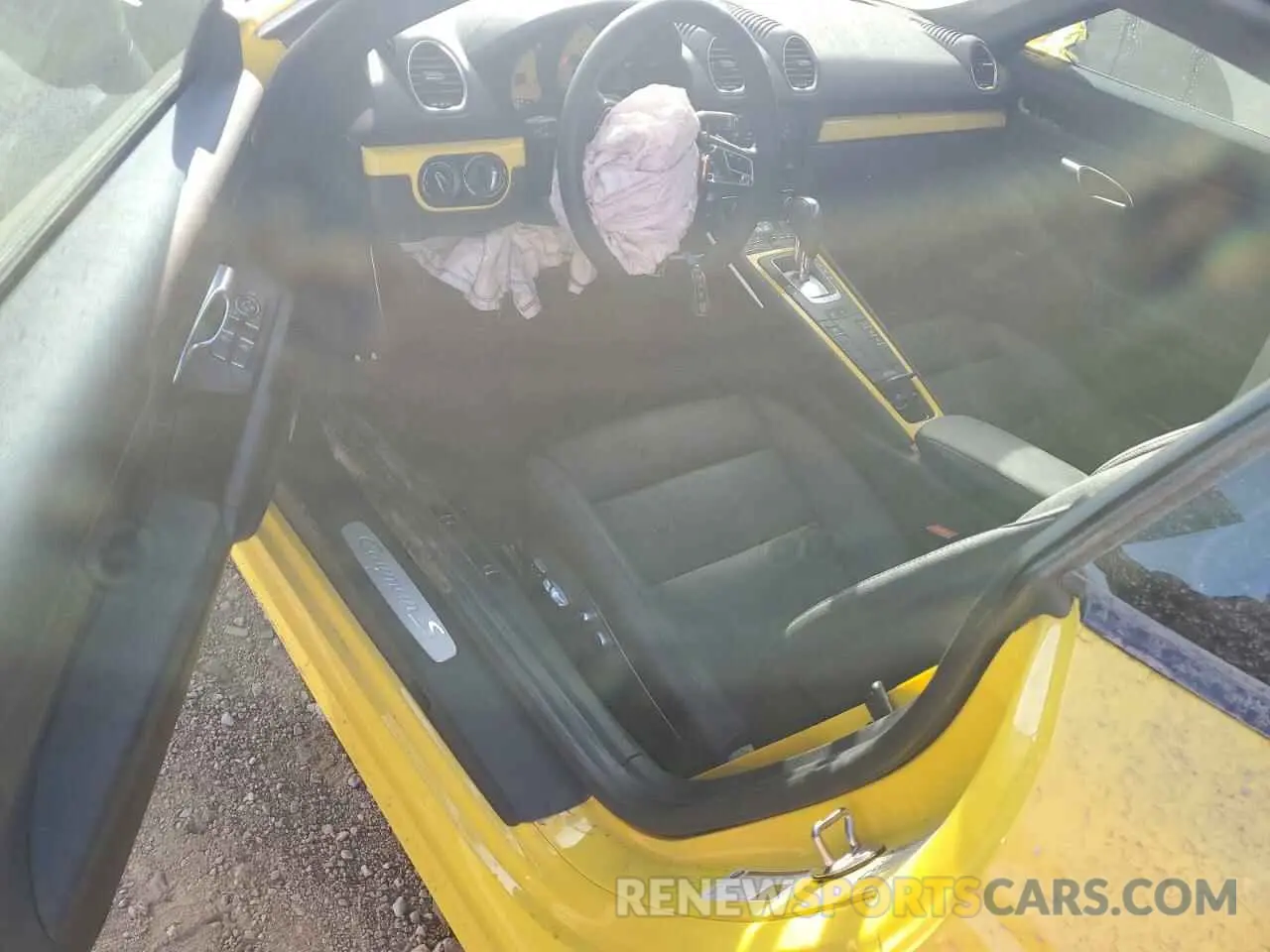8 Photograph of a damaged car WP0AB2A88PK268128 PORSCHE CAYMAN 2023