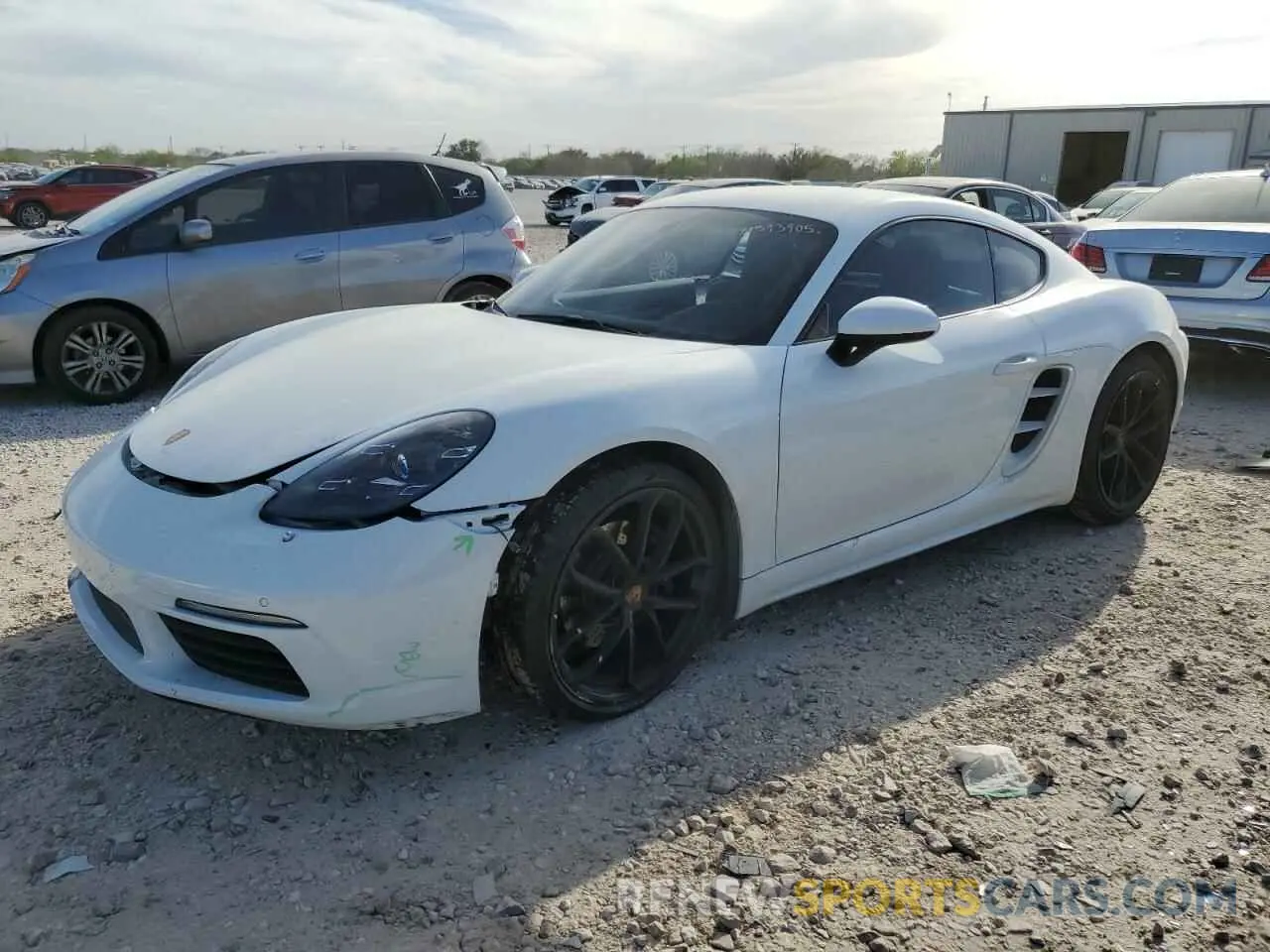 1 Photograph of a damaged car WP0AA2A82RK256014 PORSCHE CAYMAN 2024