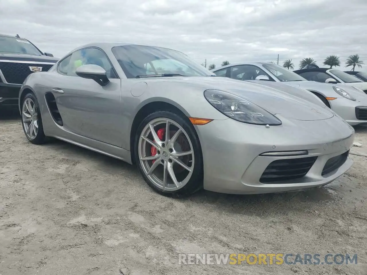 4 Photograph of a damaged car WP0AB2A88RK264406 PORSCHE CAYMAN 2024