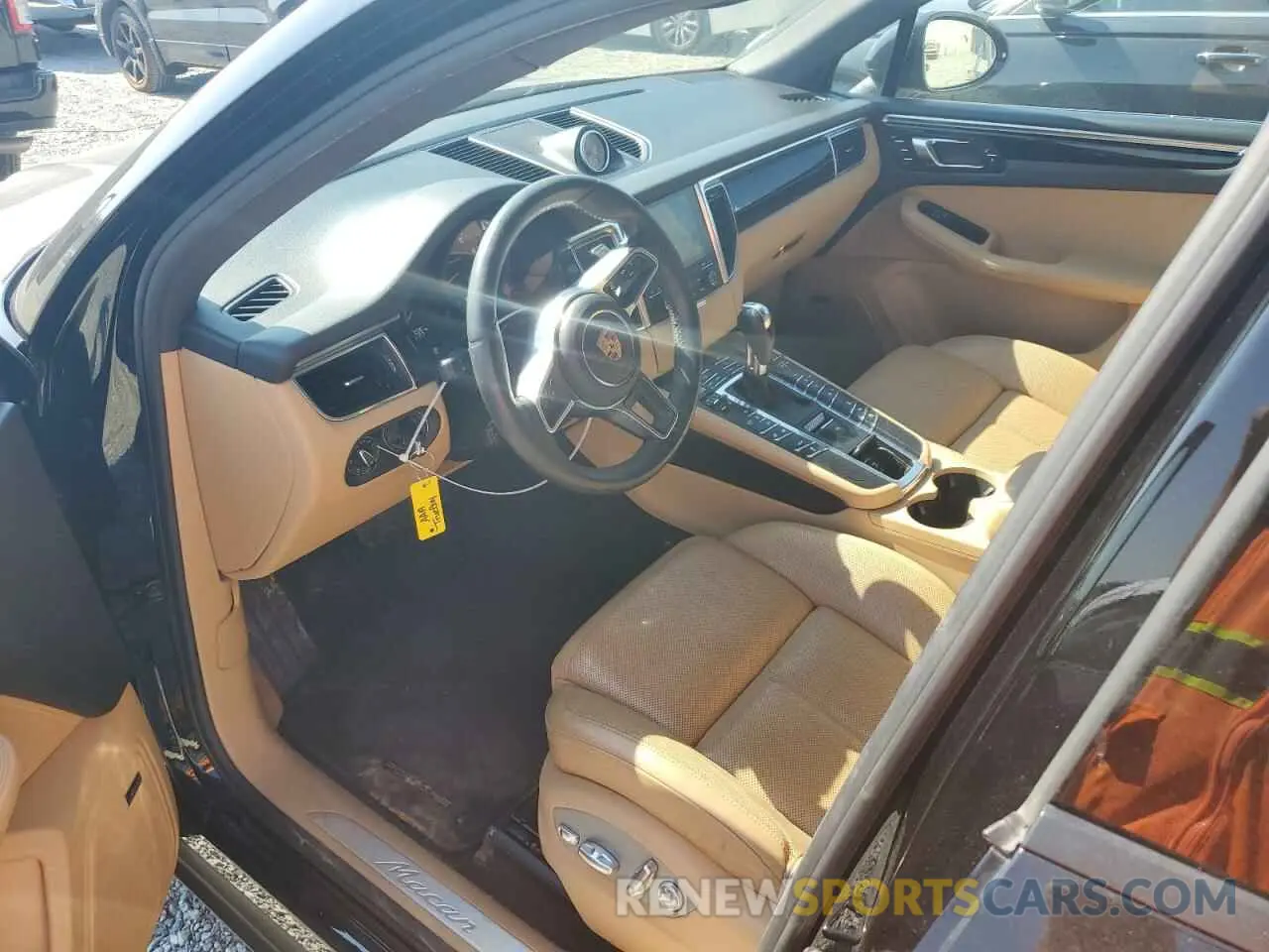 7 Photograph of a damaged car WP1AA2A51HLB01953 PORSCHE MACAN 2017