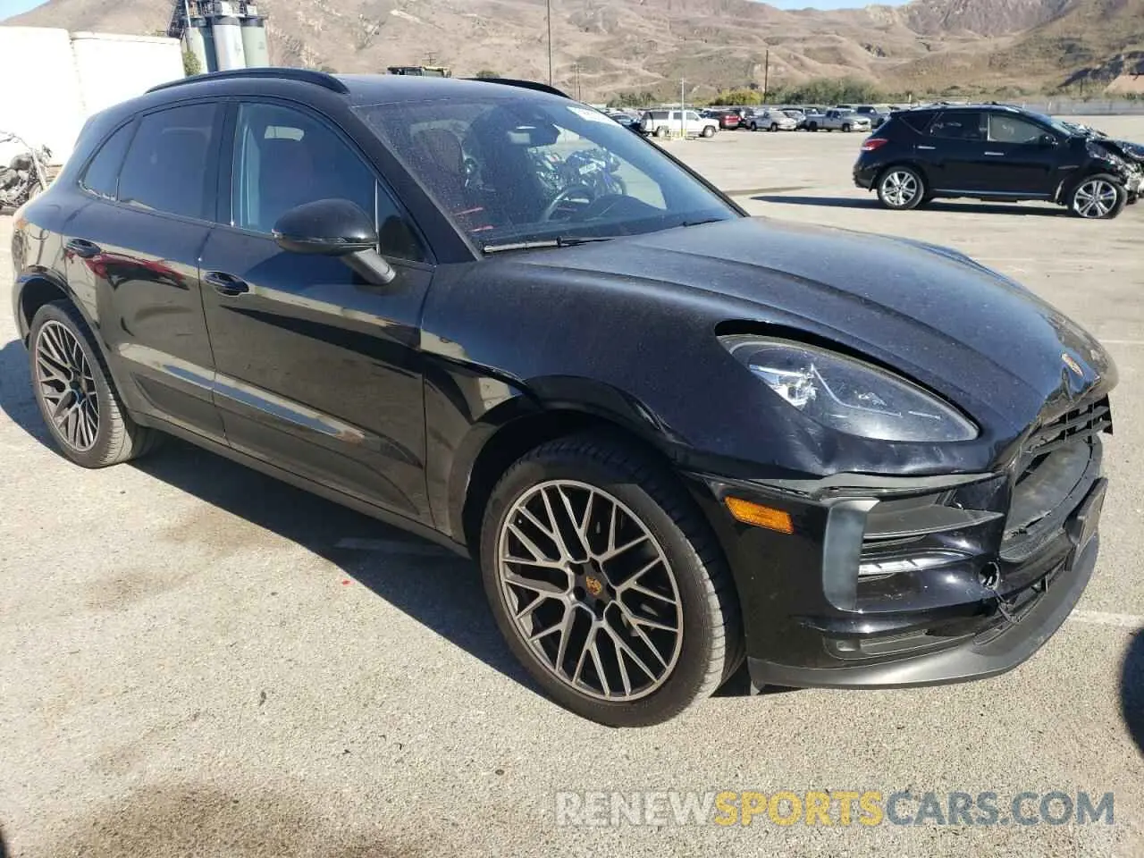 4 Photograph of a damaged car WP1AA2A50KLB06133 PORSCHE MACAN 2019
