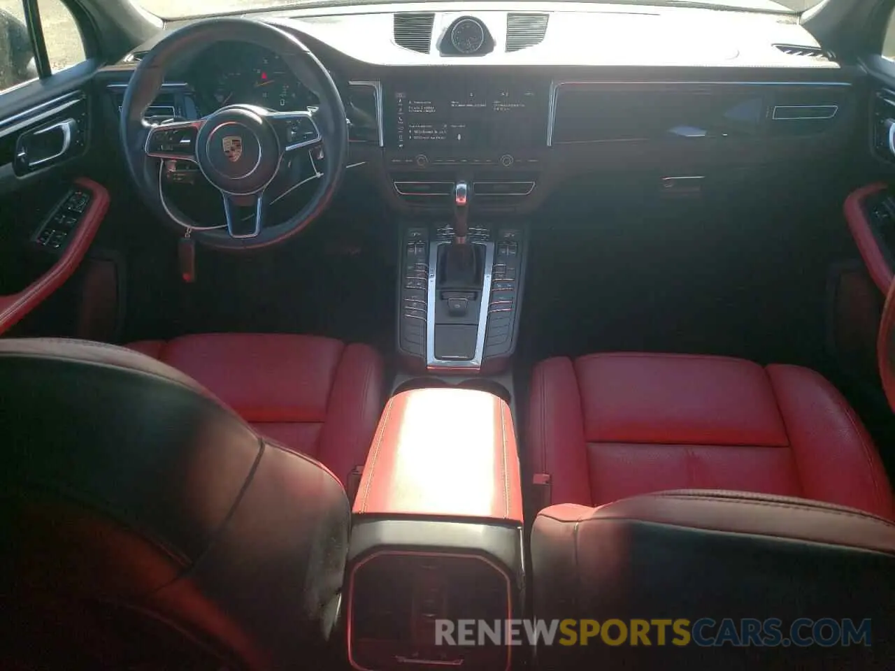 8 Photograph of a damaged car WP1AA2A50KLB06133 PORSCHE MACAN 2019