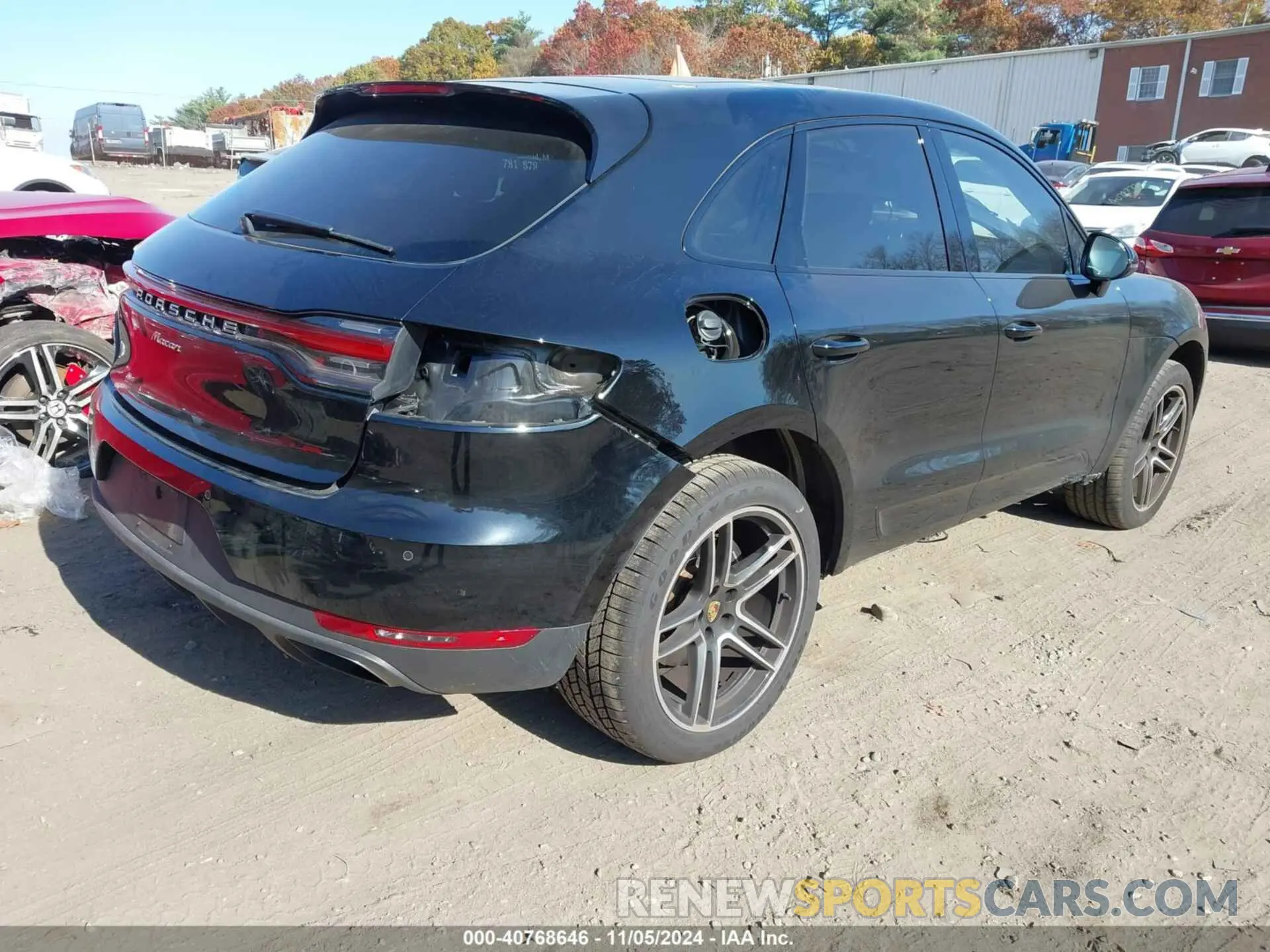 4 Photograph of a damaged car WP1AA2A51KLB01099 PORSCHE MACAN 2019