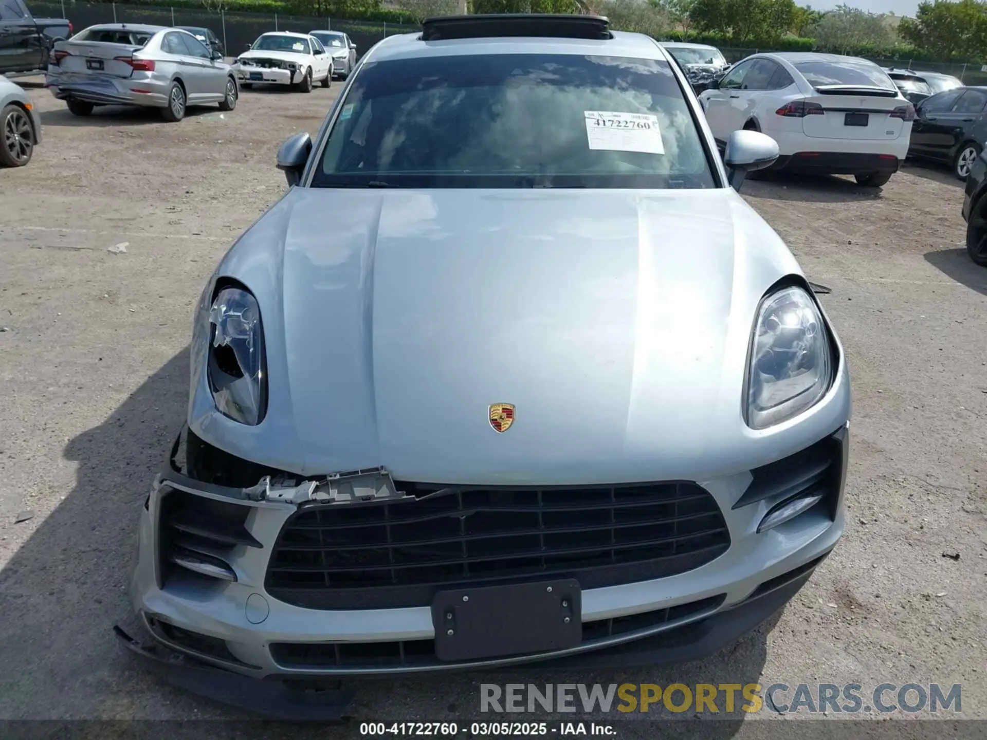 11 Photograph of a damaged car WP1AA2A51KLB02169 PORSCHE MACAN 2019