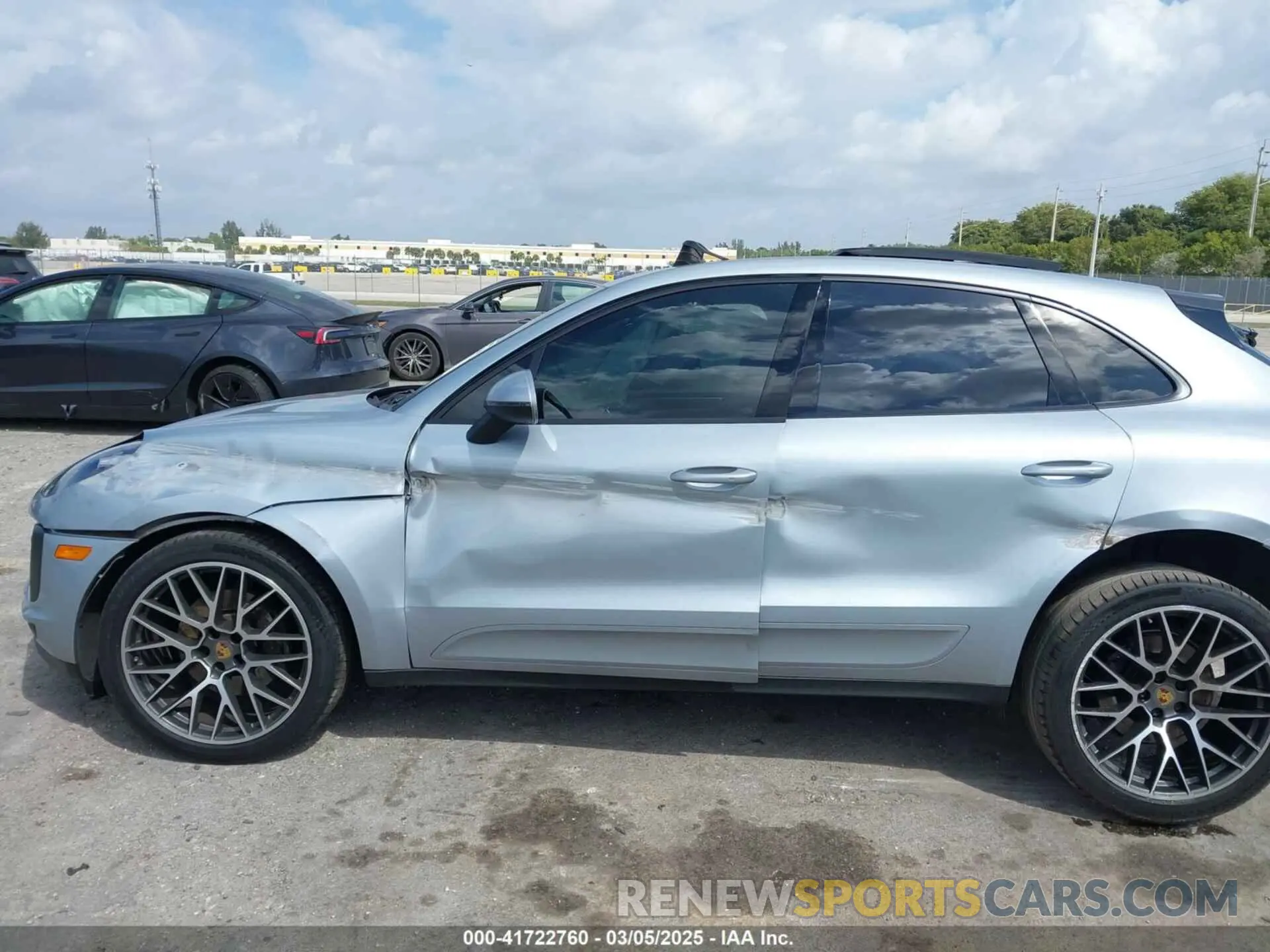 6 Photograph of a damaged car WP1AA2A51KLB02169 PORSCHE MACAN 2019