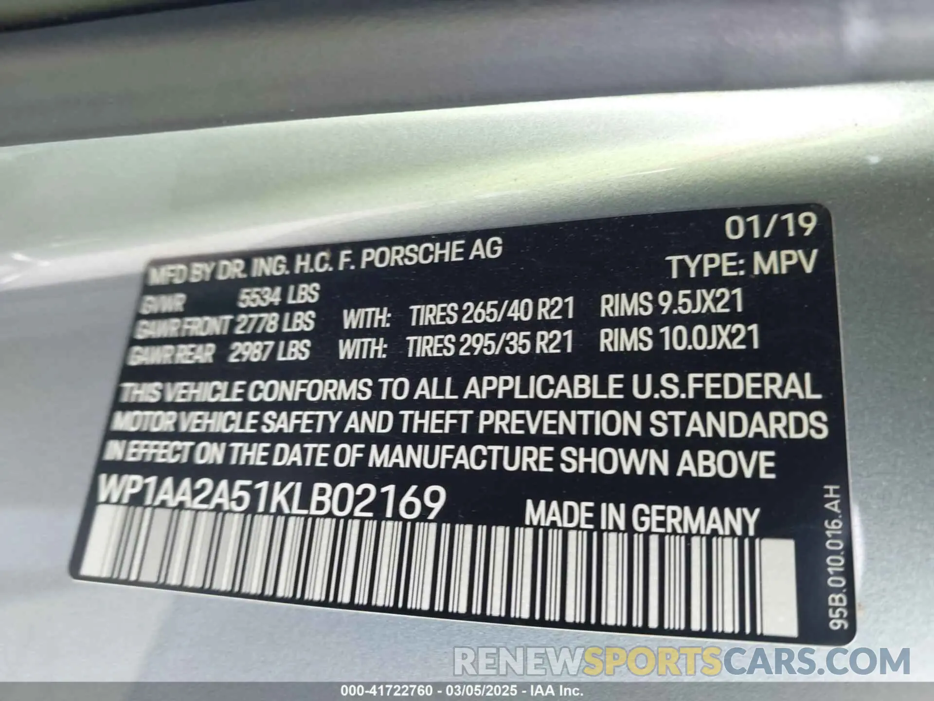 9 Photograph of a damaged car WP1AA2A51KLB02169 PORSCHE MACAN 2019